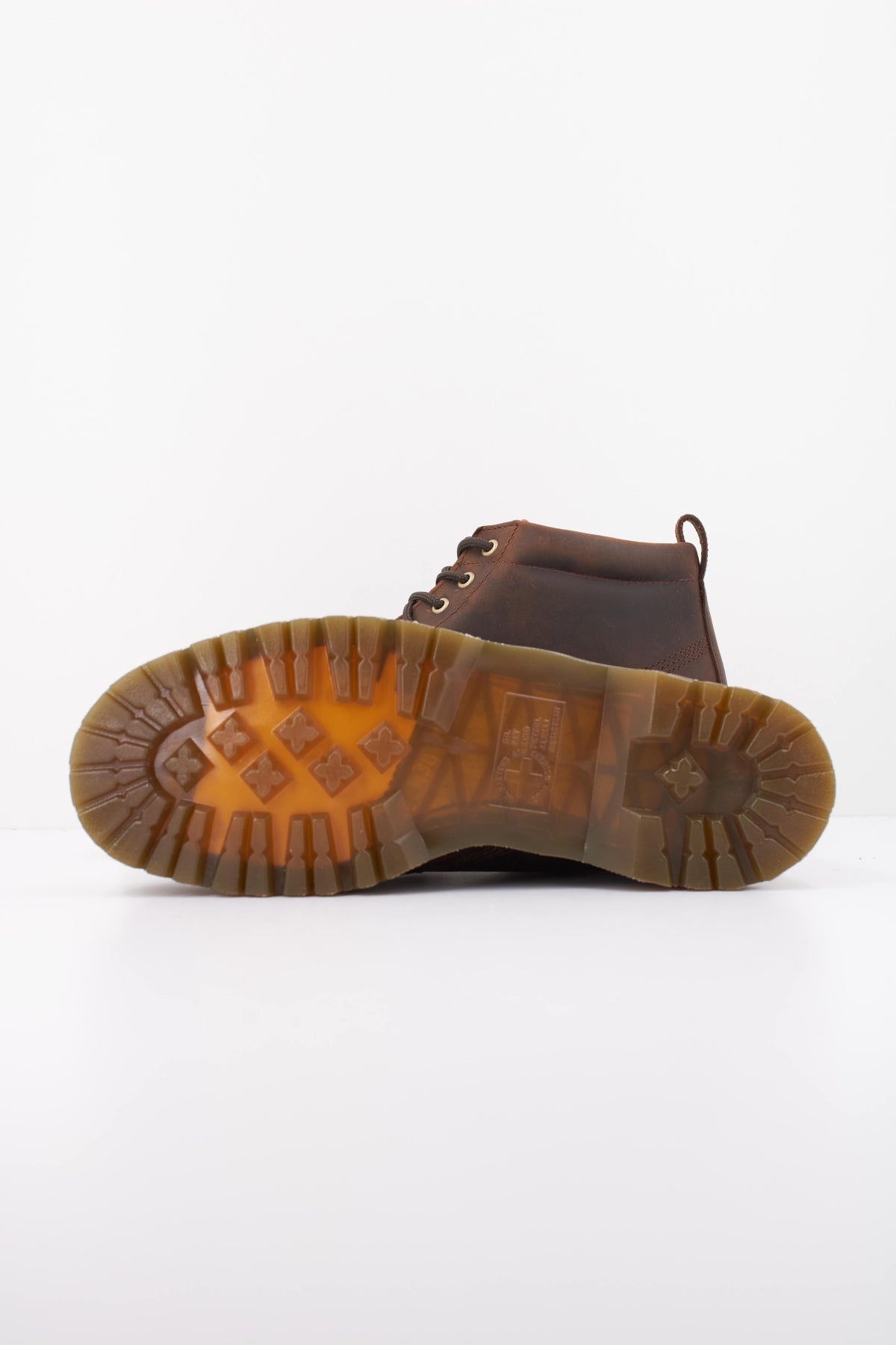 DR. MARTENS LOWELL CHUKKA en color MARRON (5)