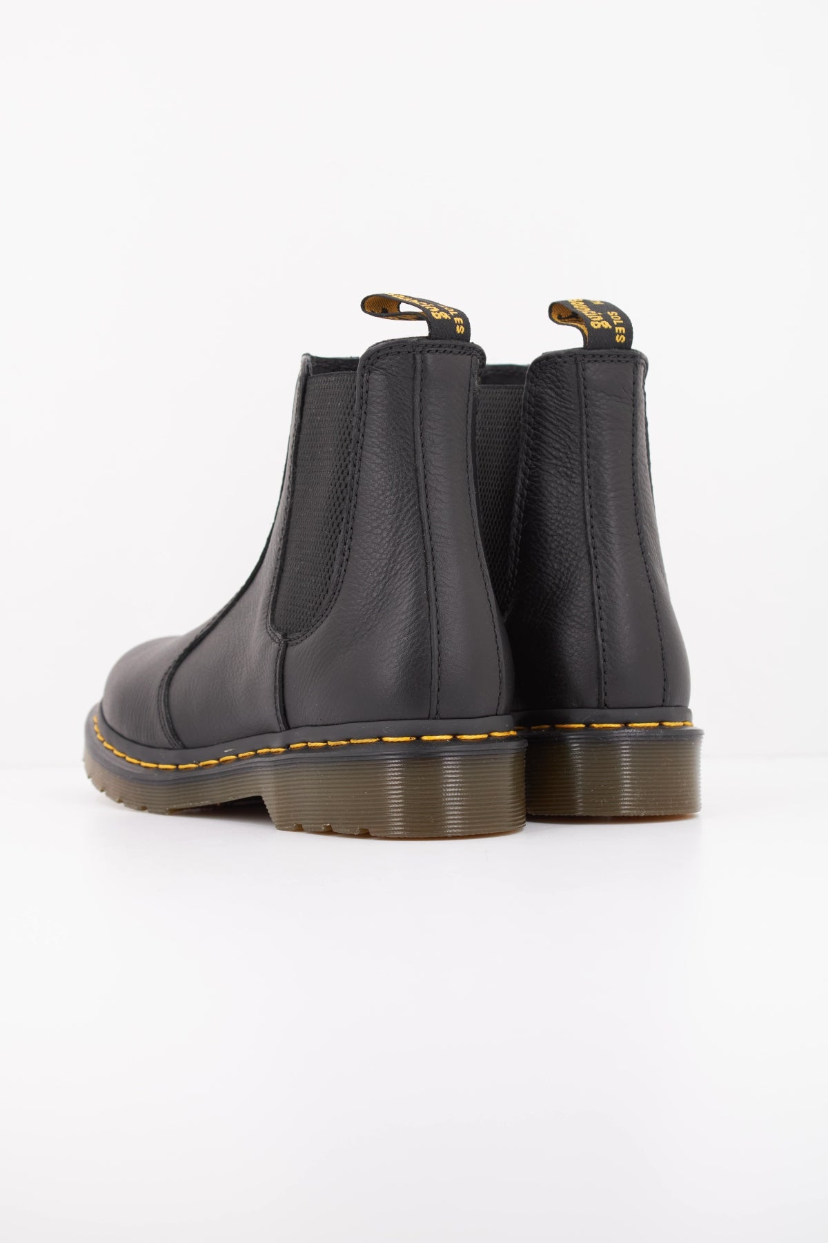 DR. MARTENS 30698001DM en color NEGRO (4)