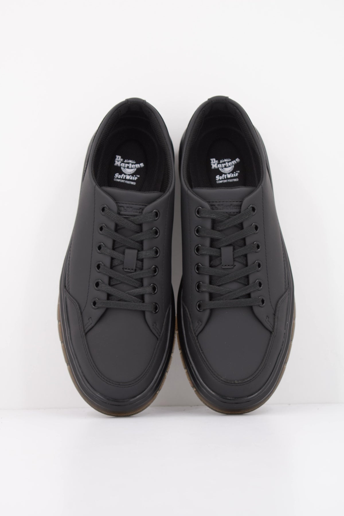 DR. MARTENS BROOKLINE 6 EYE 6 EYE SHOE en color NEGRO (3)
