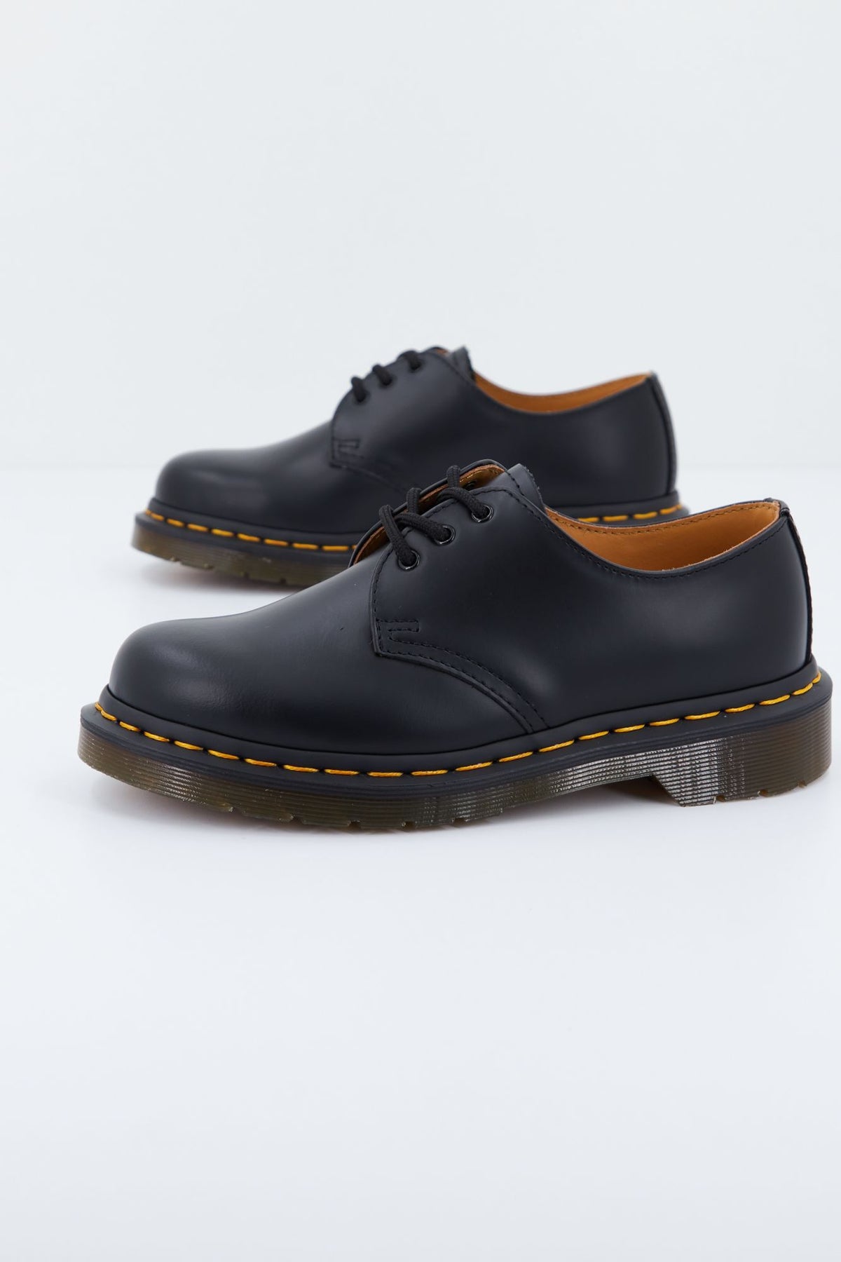 DR. MARTENS ZAPATOS 1461 DE PIEL SMOOTH en color NEGRO (1)