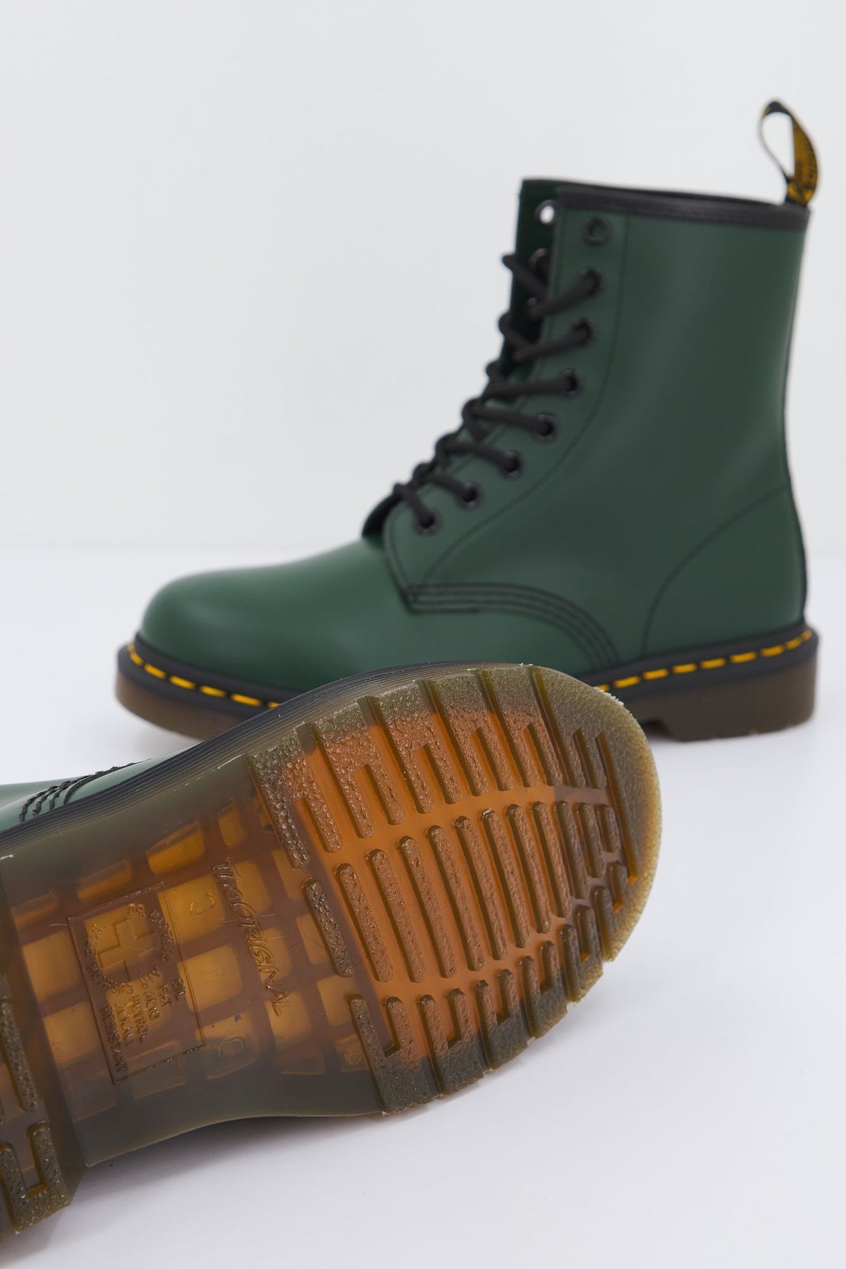 DR. MARTENS 1460 Smooth en color VERDE (4)
