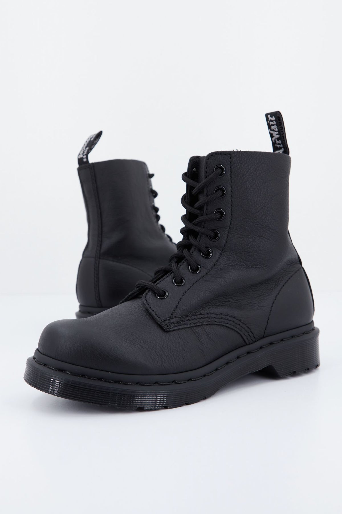 DR. MARTENS PASCAL MONO 8-EYE V en color NEGRO (1)