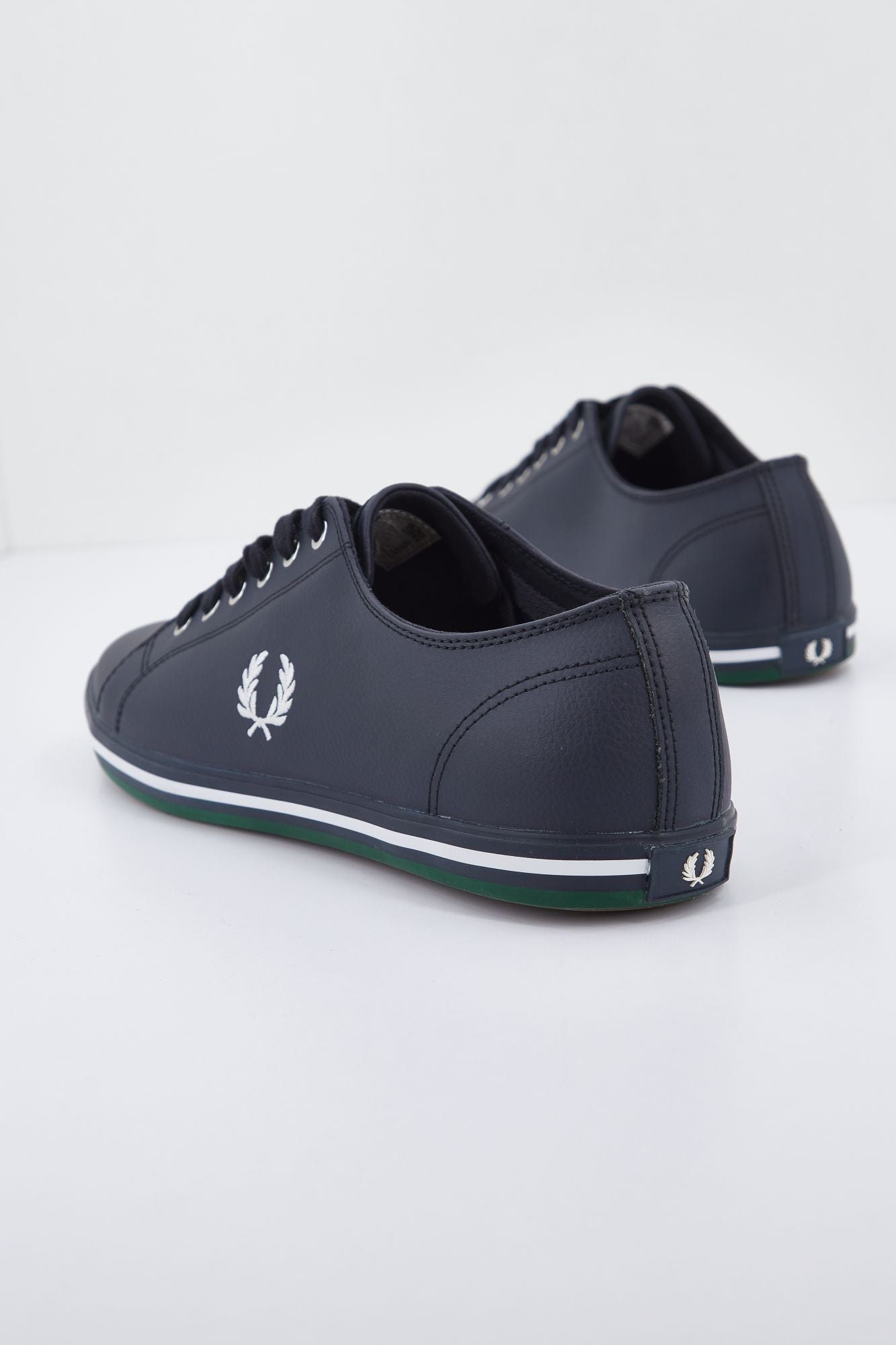 FRED PERRY KINGSTON LEATHER en color AZUL (3)