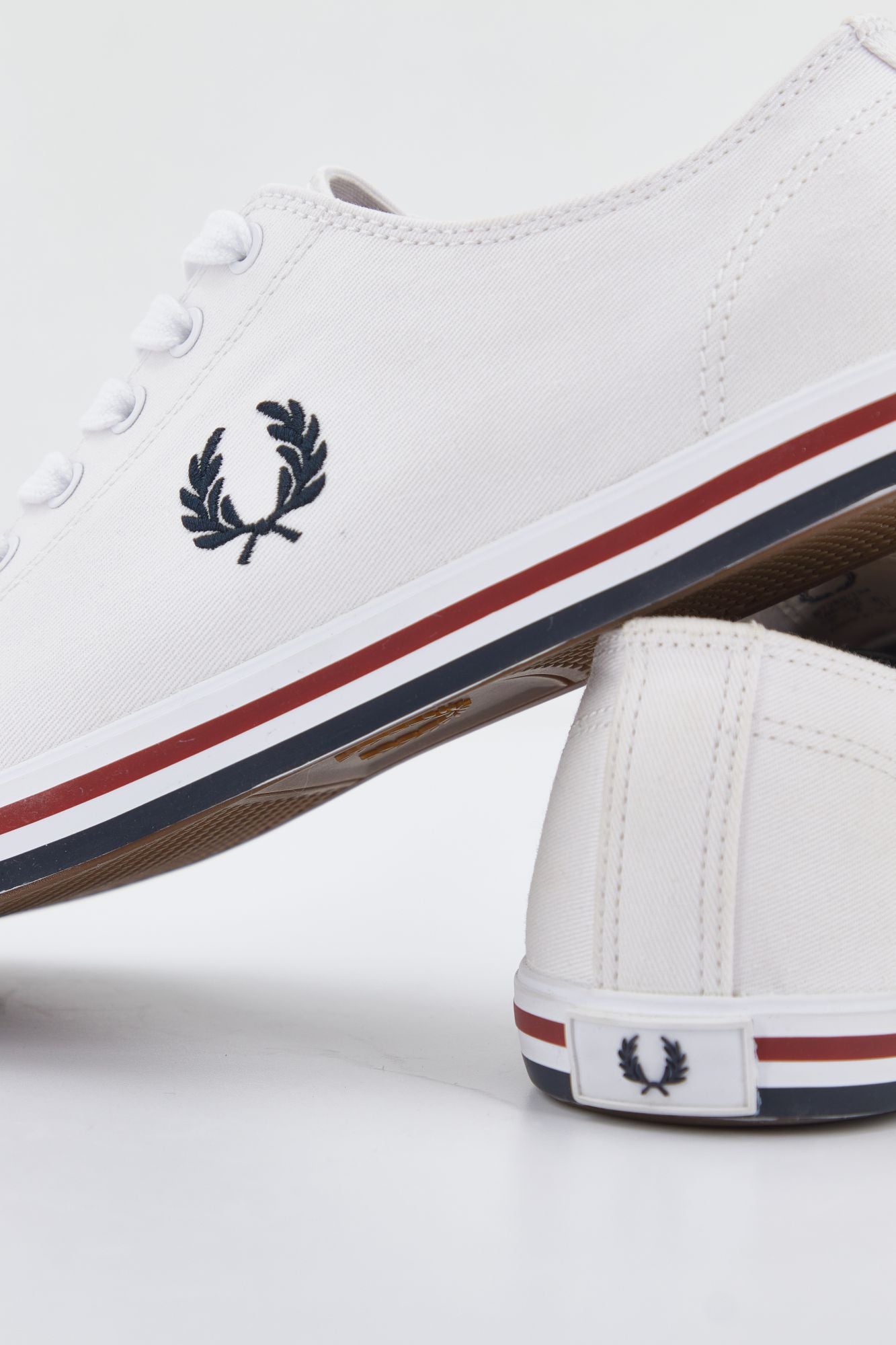 FRED PERRY KINGSTON TWILL en color BLANCO (4)