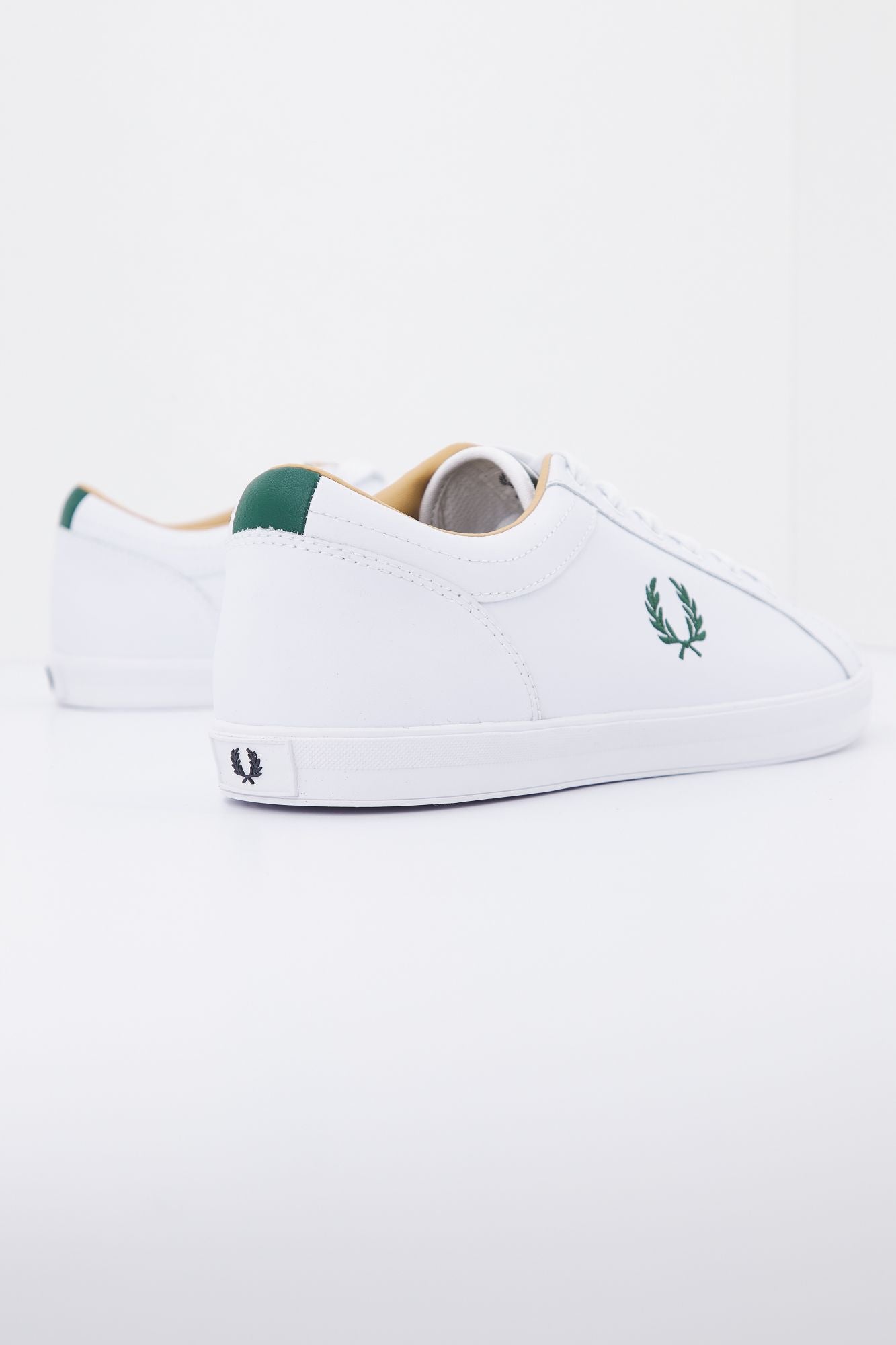 FRED PERRY B1228 en color BLANCO (3)