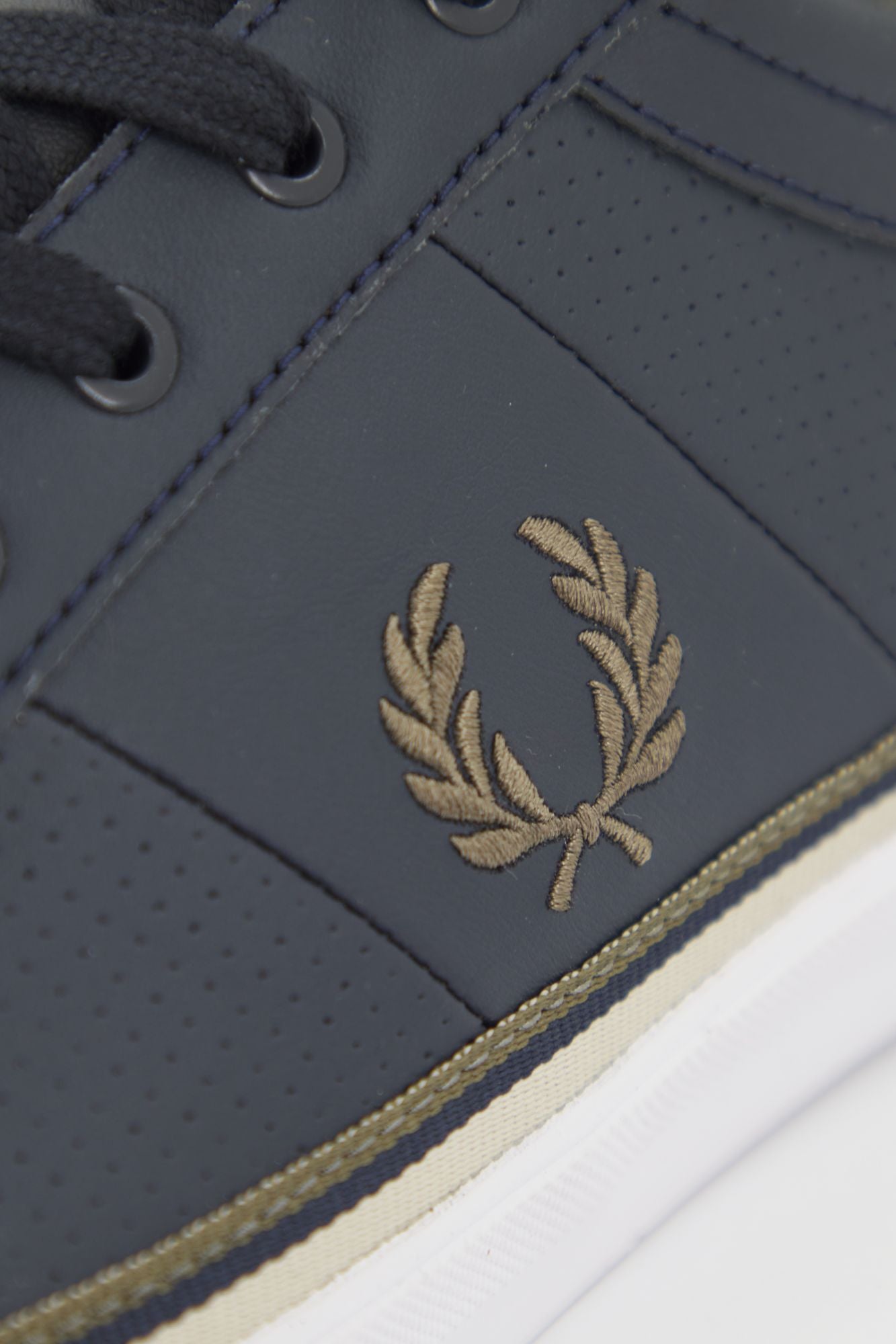 FRED PERRY BASELINE PERF LTHR en color AZUL (4)