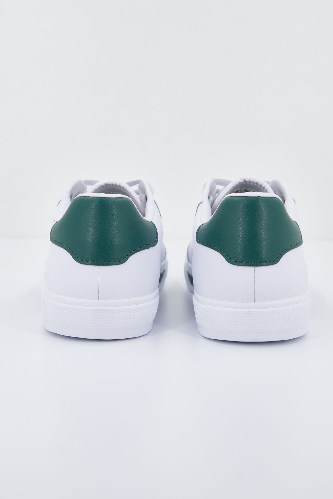 FRED PERRY CLAY PIQUE en color BLANCO (3)