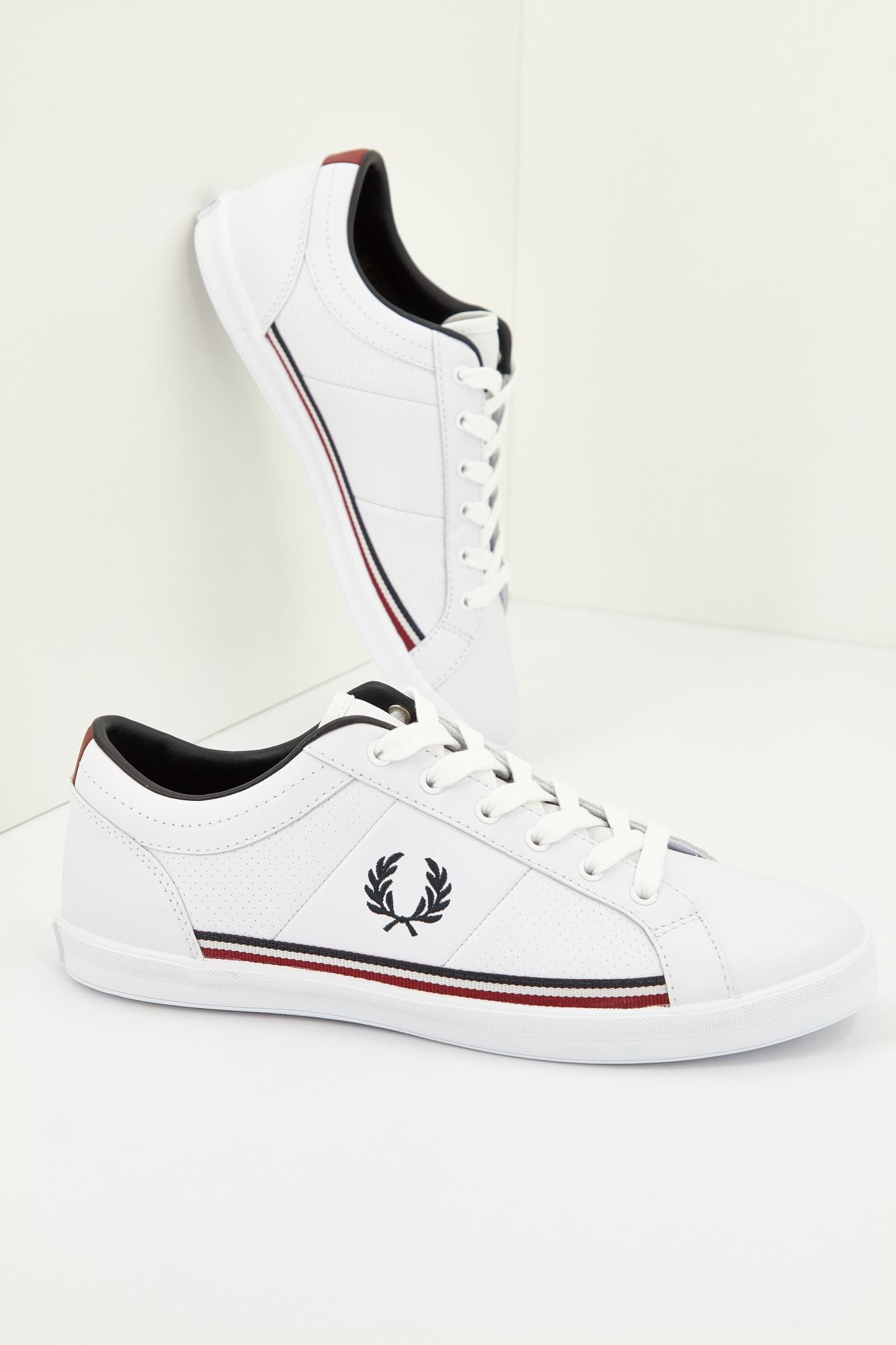 FRED PERRY BASELINE PERF LEATH en color AZUL (1)