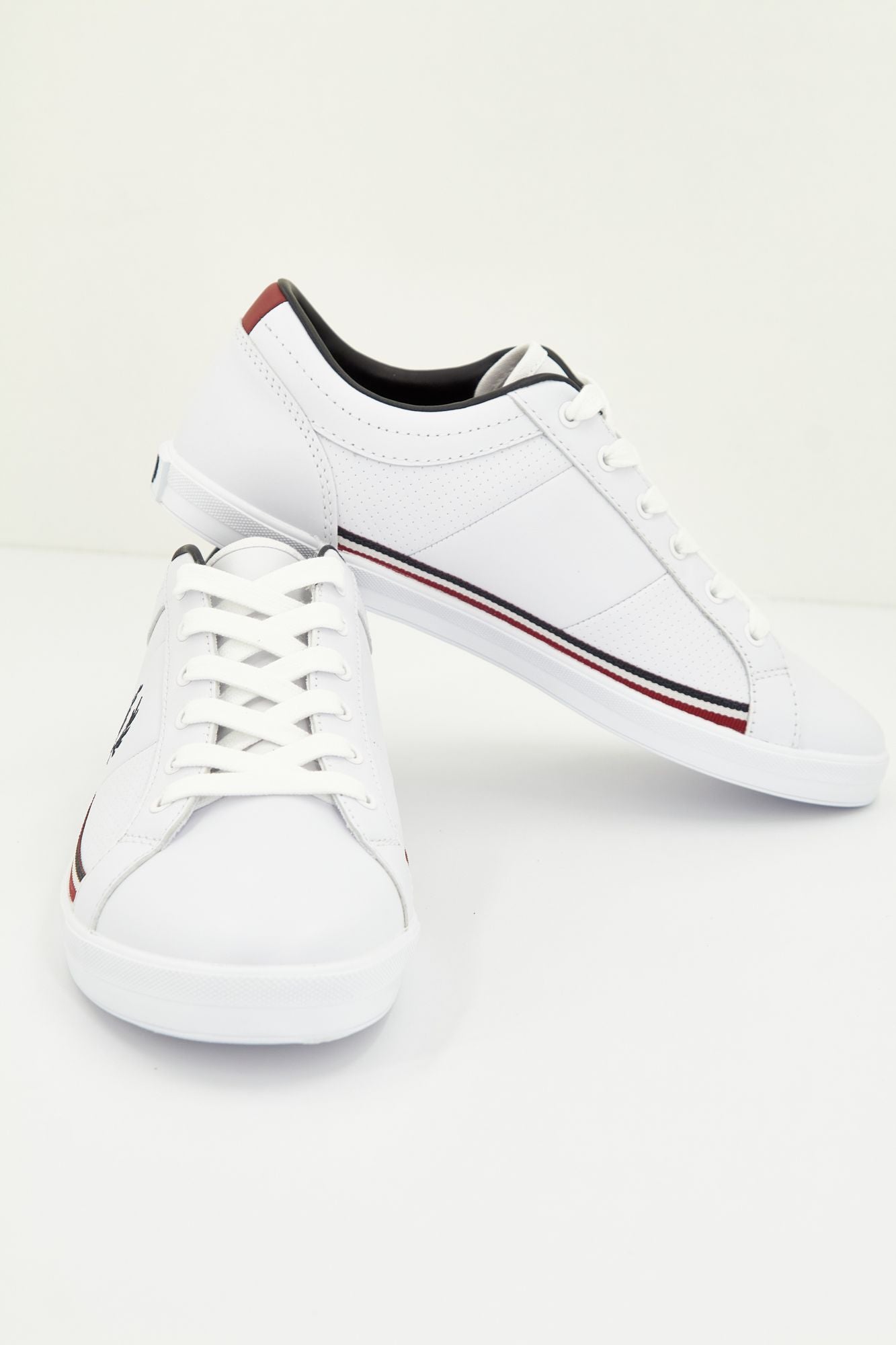 FRED PERRY BASELINE PERF LEATH en color AZUL (2)