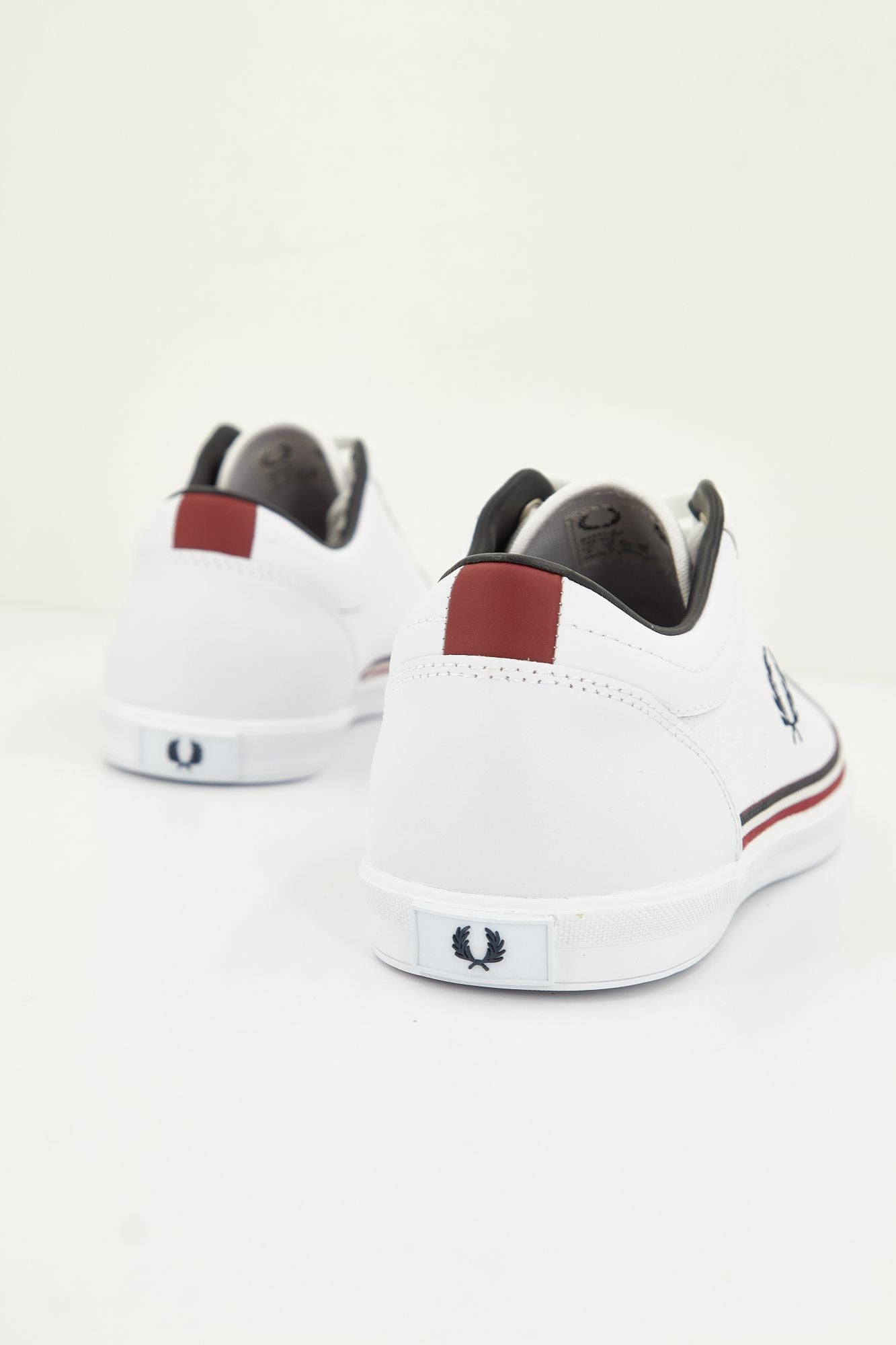 FRED PERRY BASELINE PERF LEATH en color AZUL (3)