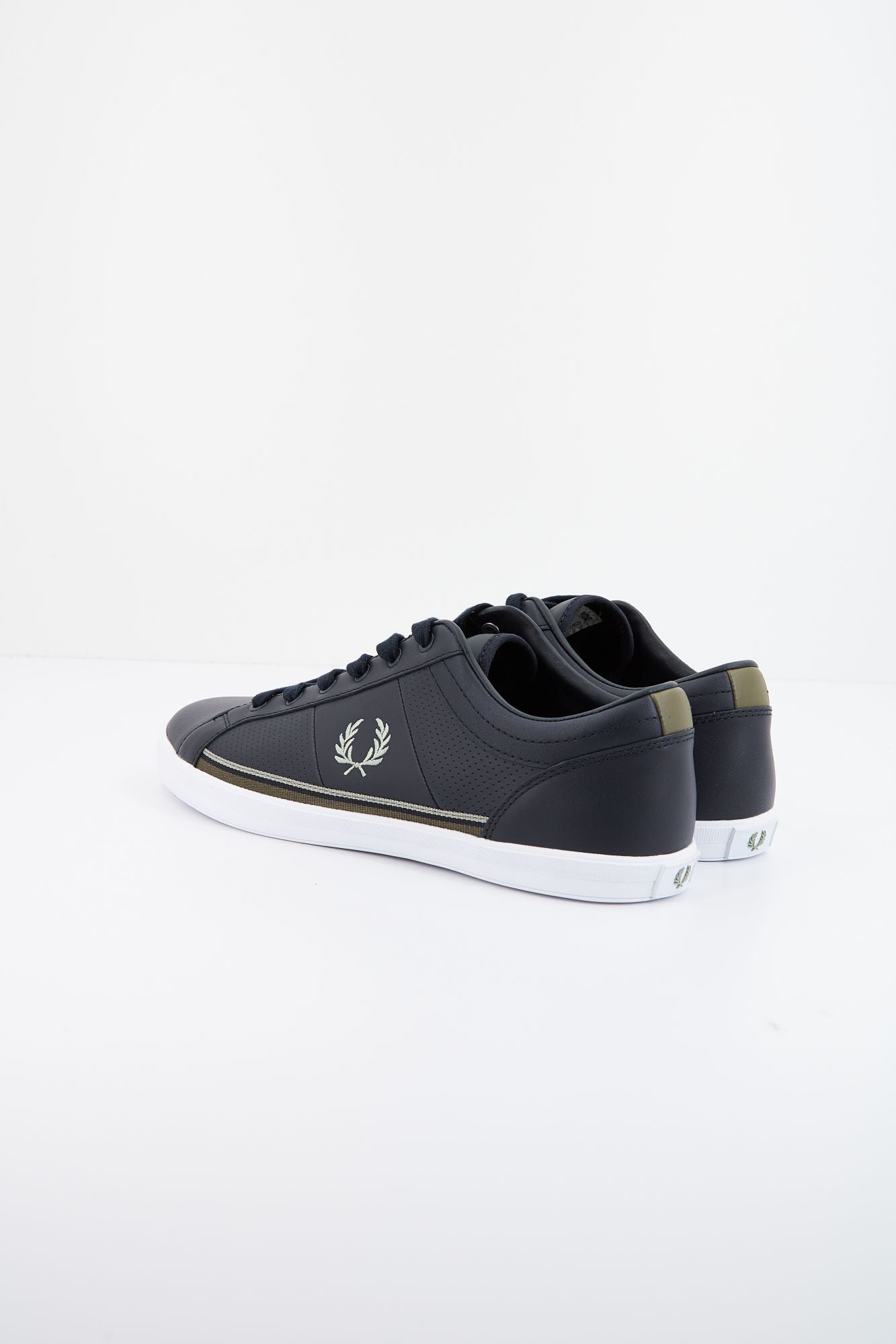 FRED PERRY BASELINE PERF LEATH en color AZUL (3)