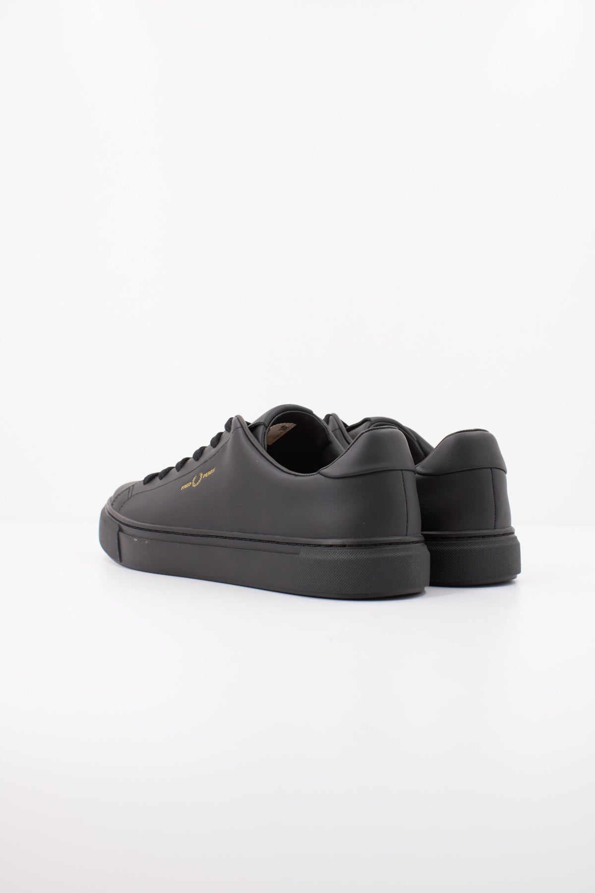 FRED PERRY B71 LEATHER en color NEGRO (4)