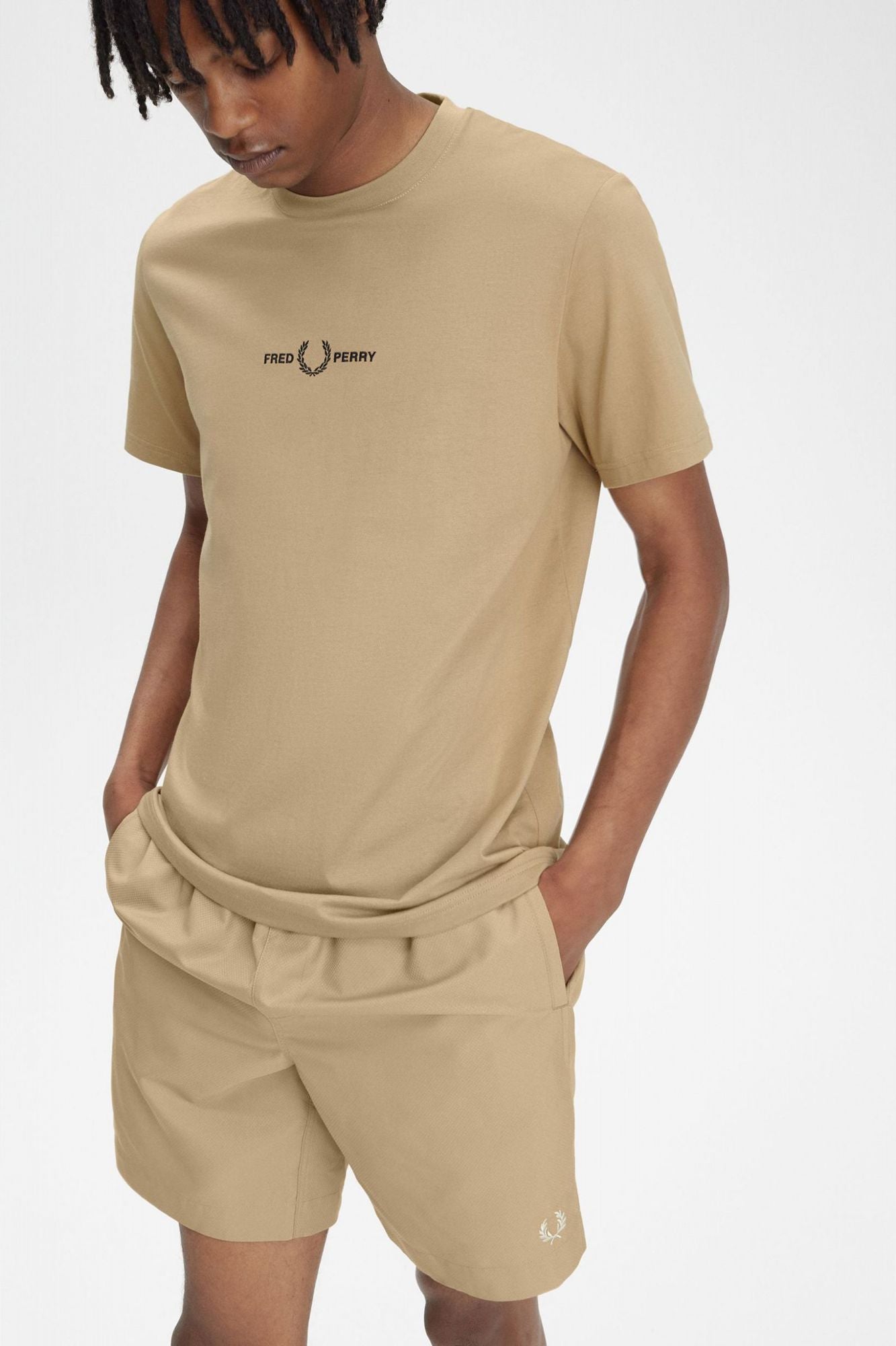 FRED PERRY M4580FP en color MARRON CLARO (4)