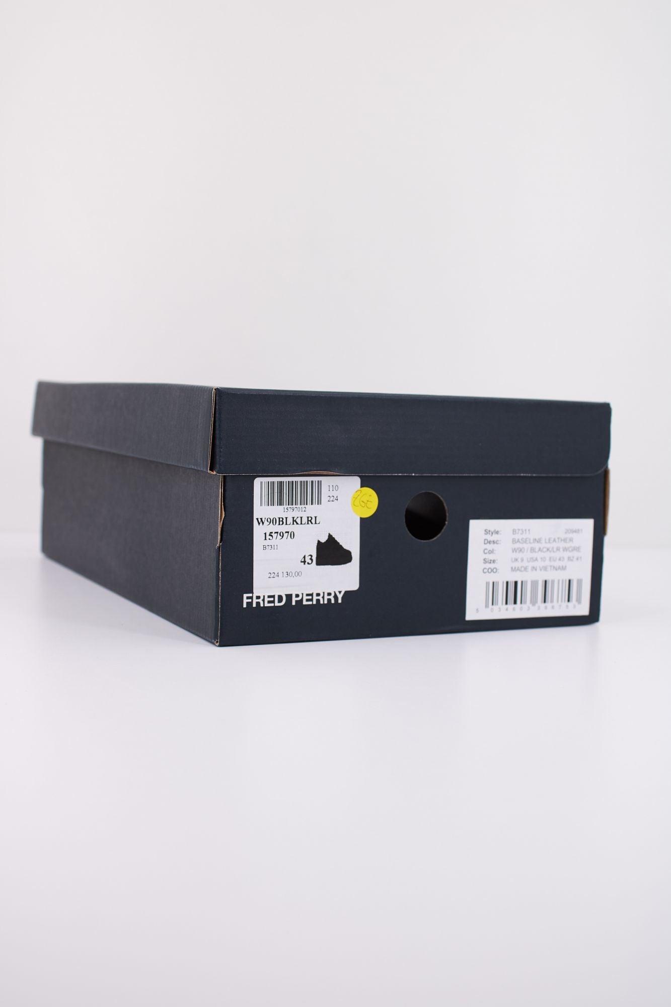 FRED PERRY BASELINE LEATHER en color NEGRO (6)