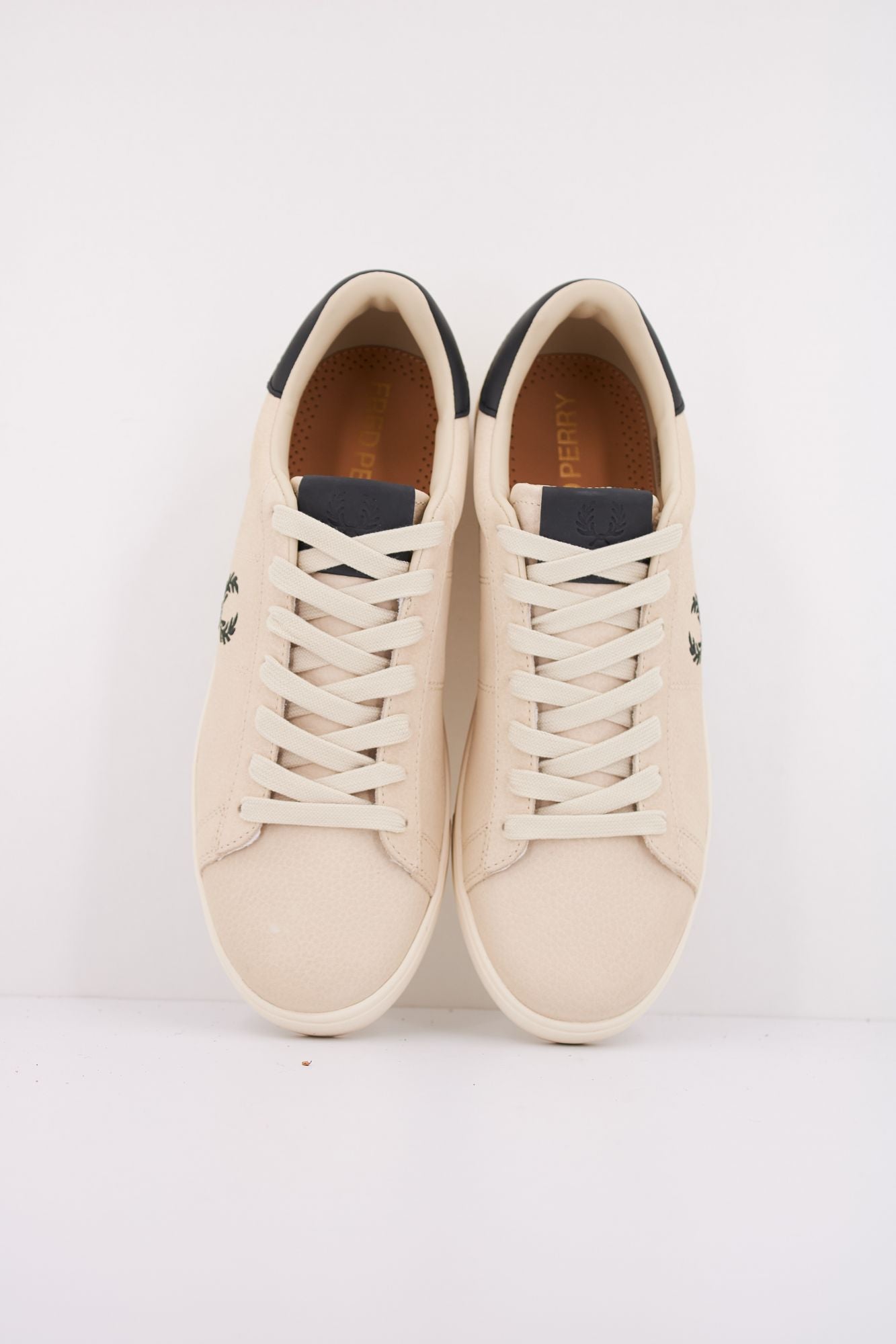 FRED PERRY SPENCER TEXTURED en color BEIS (3)