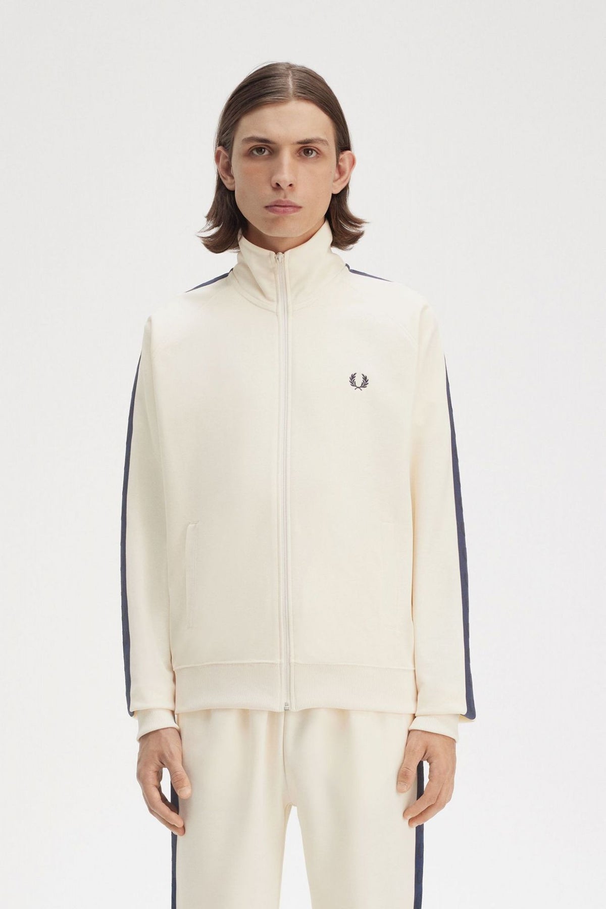 FRED PERRY CONTRAST TAPE TRACK KACKET en color BEIS (1)