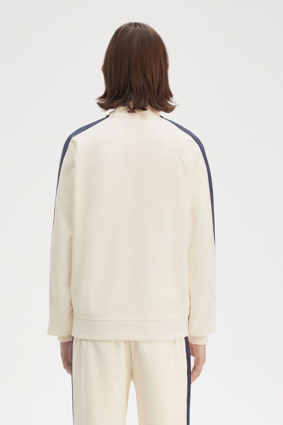 FRED PERRY CONTRAST TAPE TRACK KACKET en color BEIS (3)