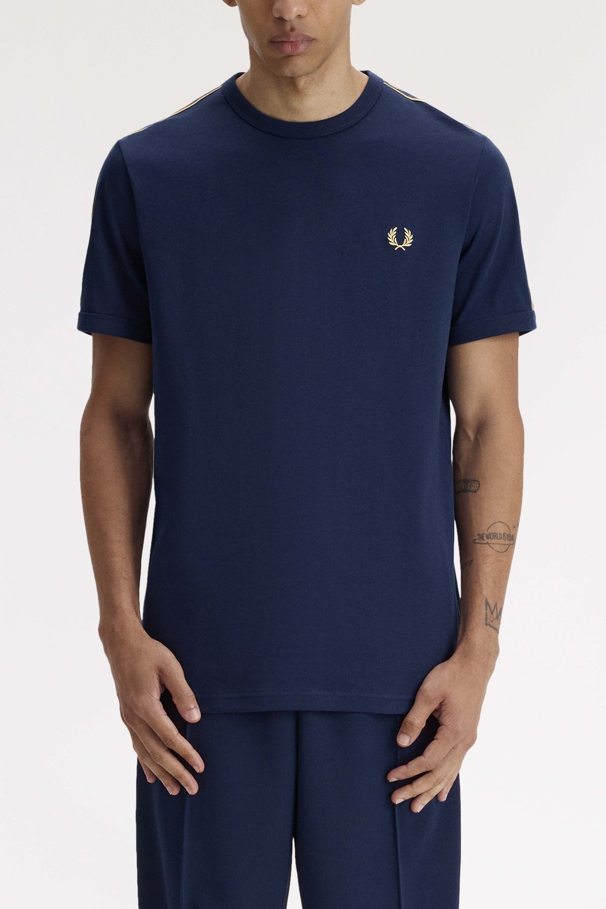 FRED PERRY CONTRAST TAPE RINGER T-SHIR en color AZUL (1)
