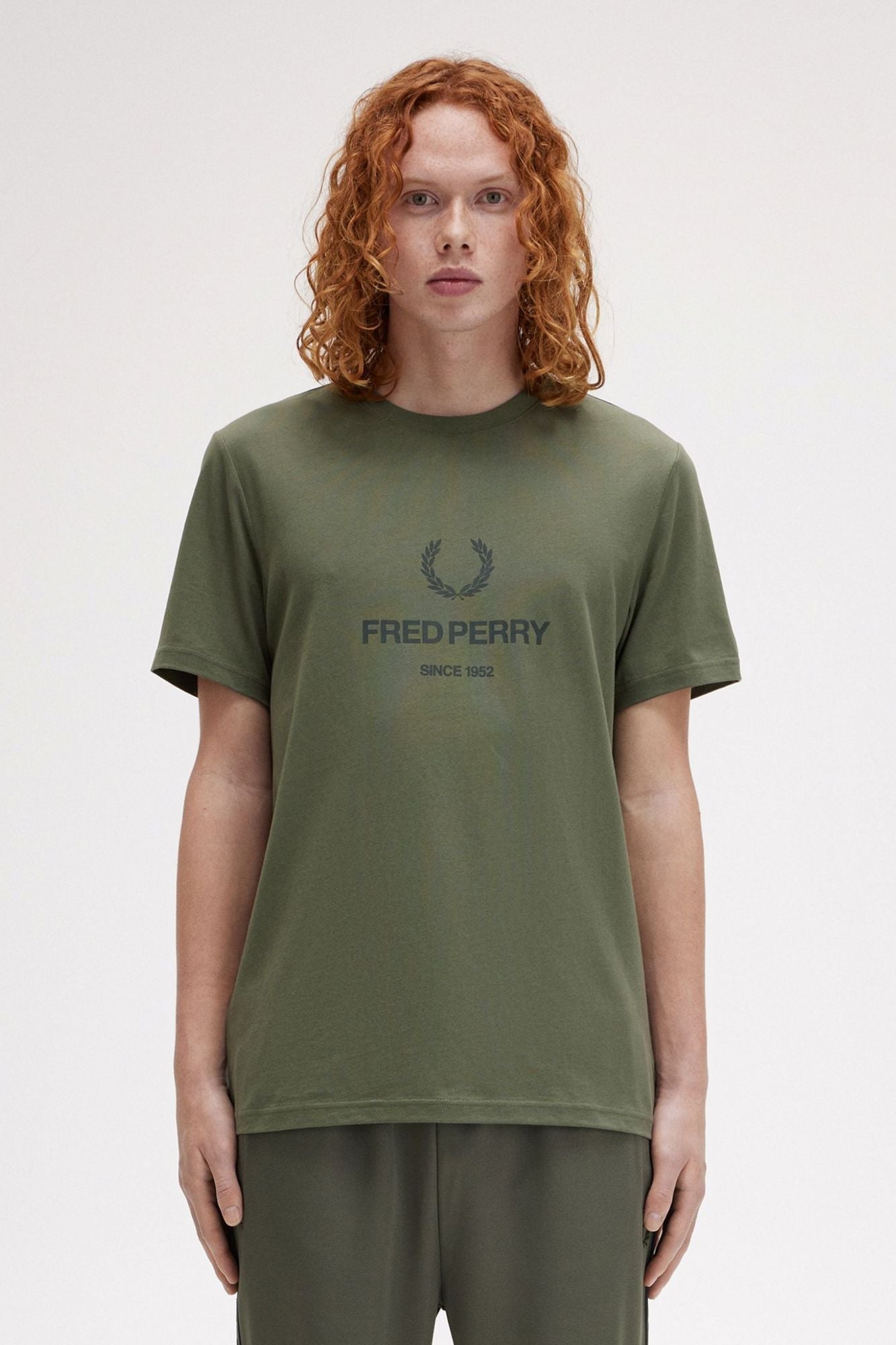 FRED PERRY GRAPHIC T-SHIRT en color VERDE (1)