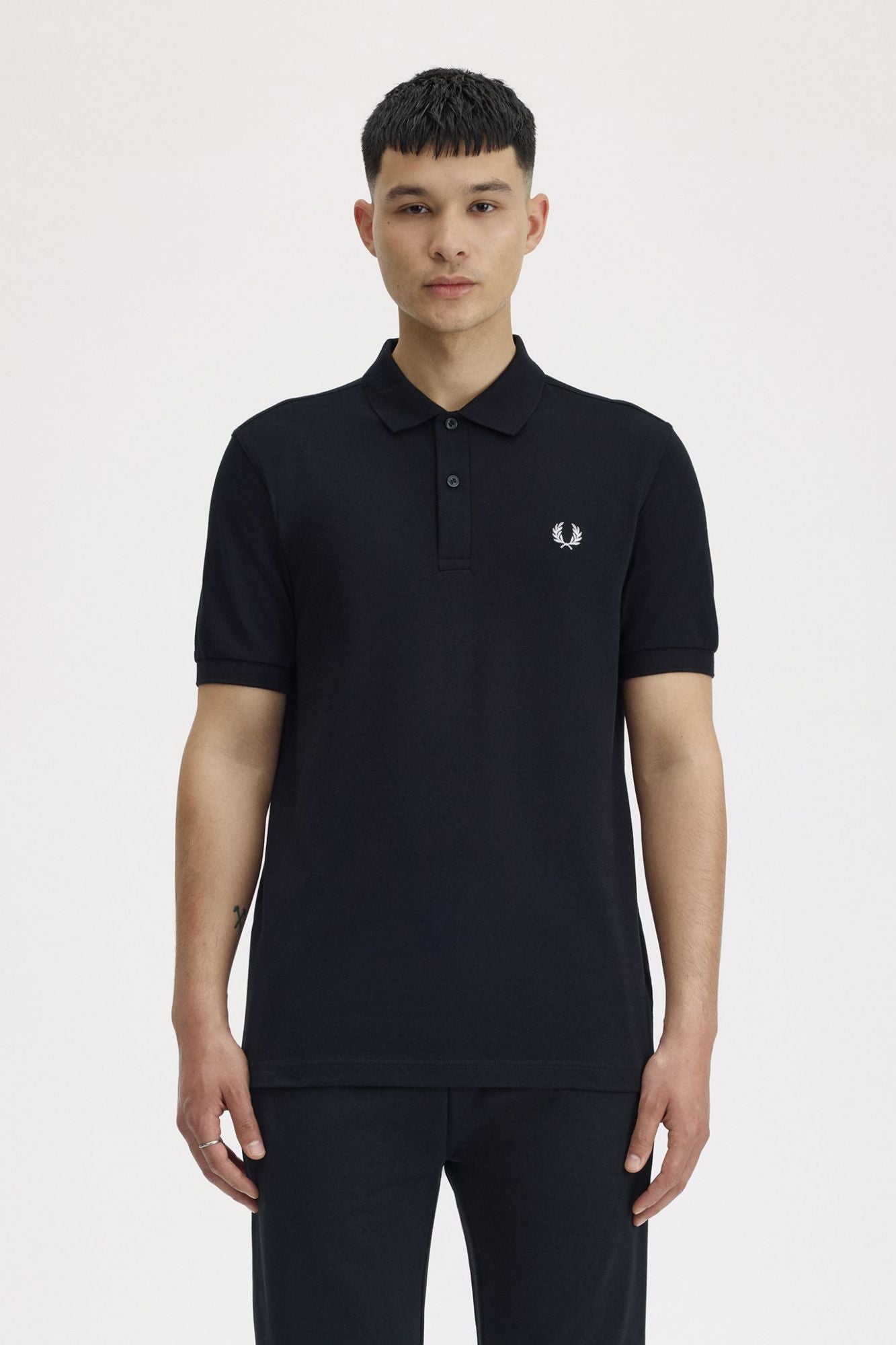 FRED PERRY PLAIN FRED PERRY SHIRT en color NEGRO (1)