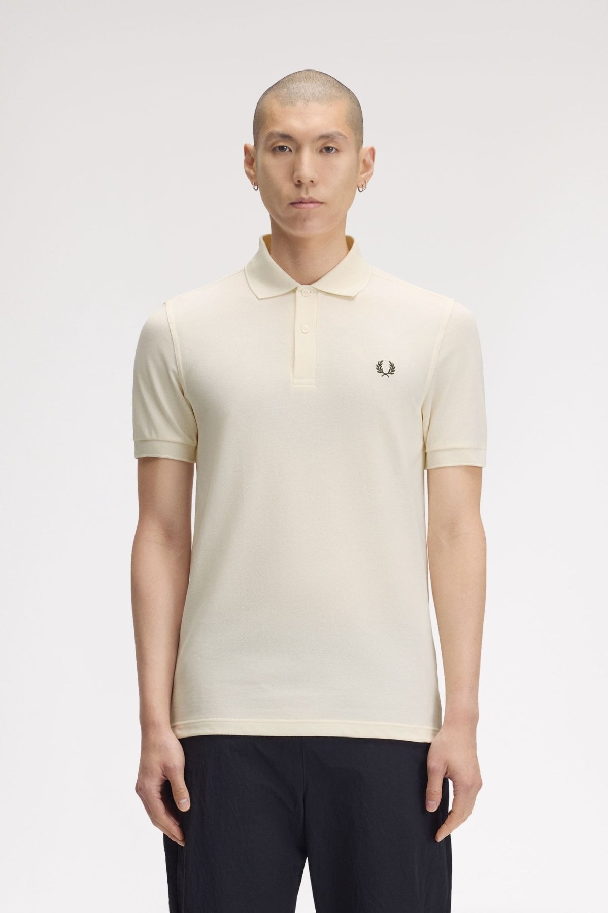 FRED PERRY M6000FP PLAIN FRED PERRY SHIRT en color BLANCO (1)