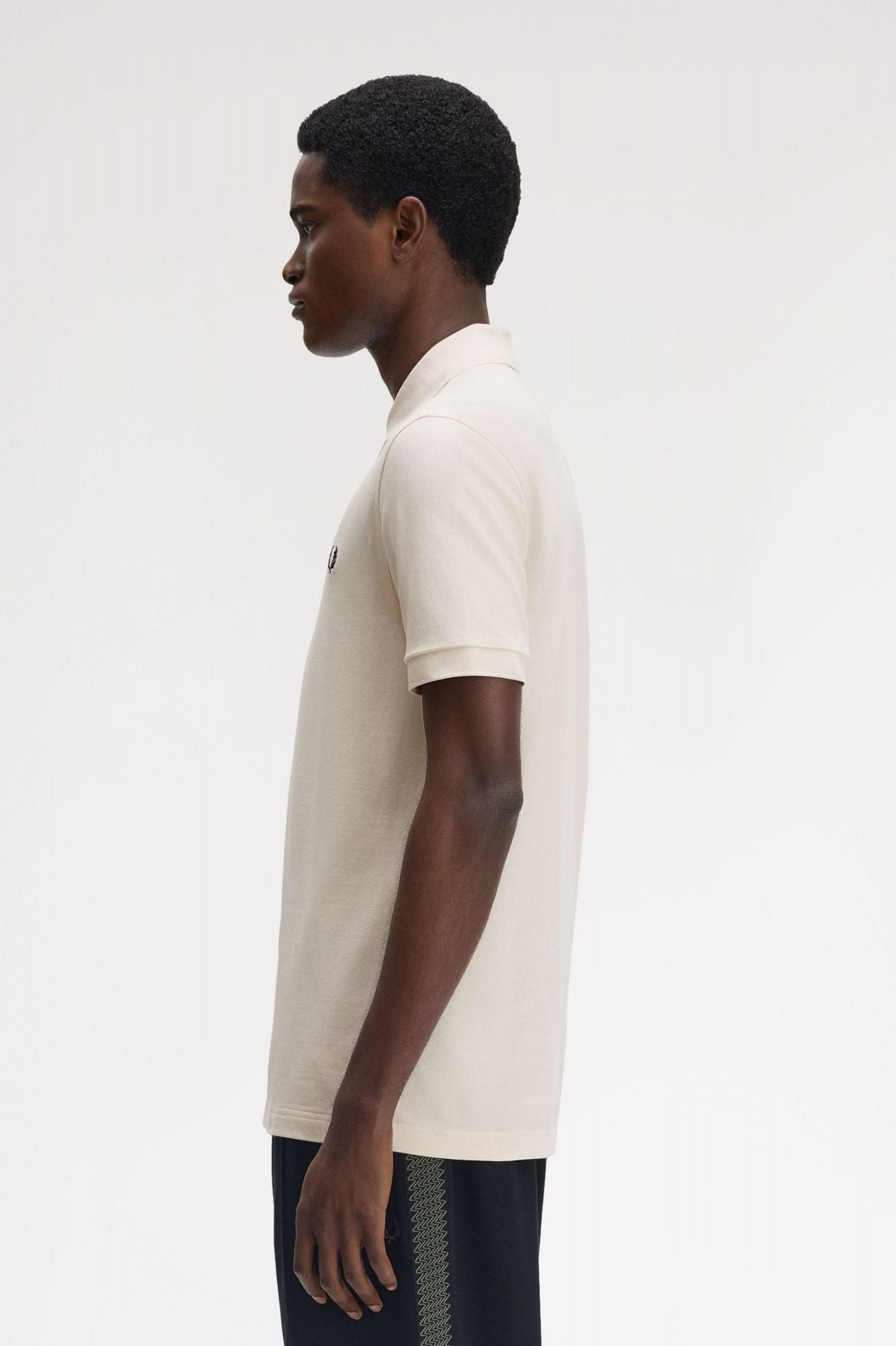 FRED PERRY PLAIN FRED PERRY SHIRT en color BEIS (3)