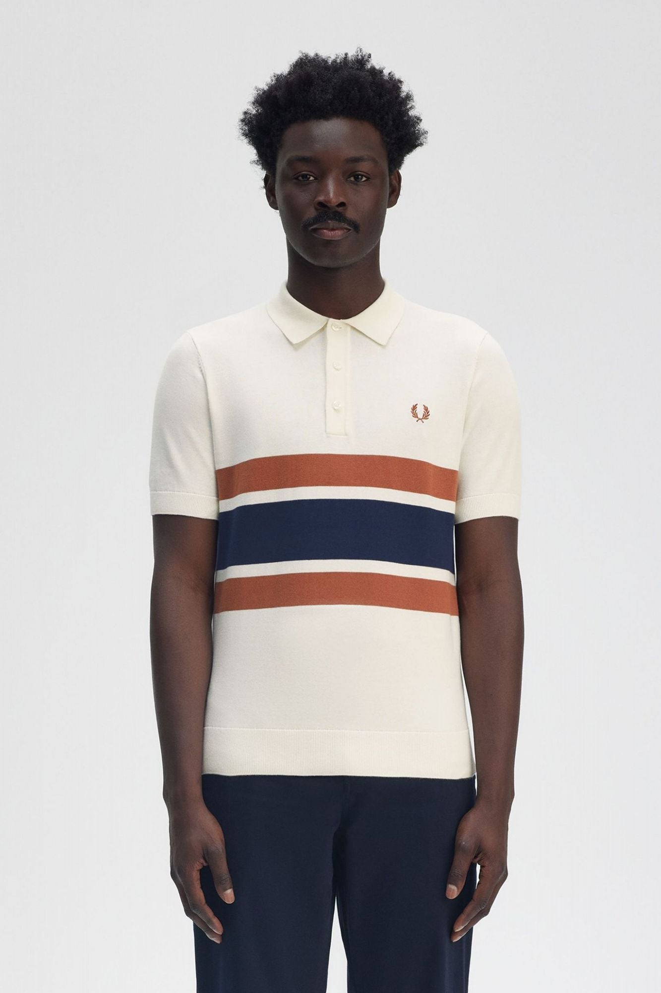 FRED PERRY PANELLED KNITTED SHIRT en color BEIS (1)