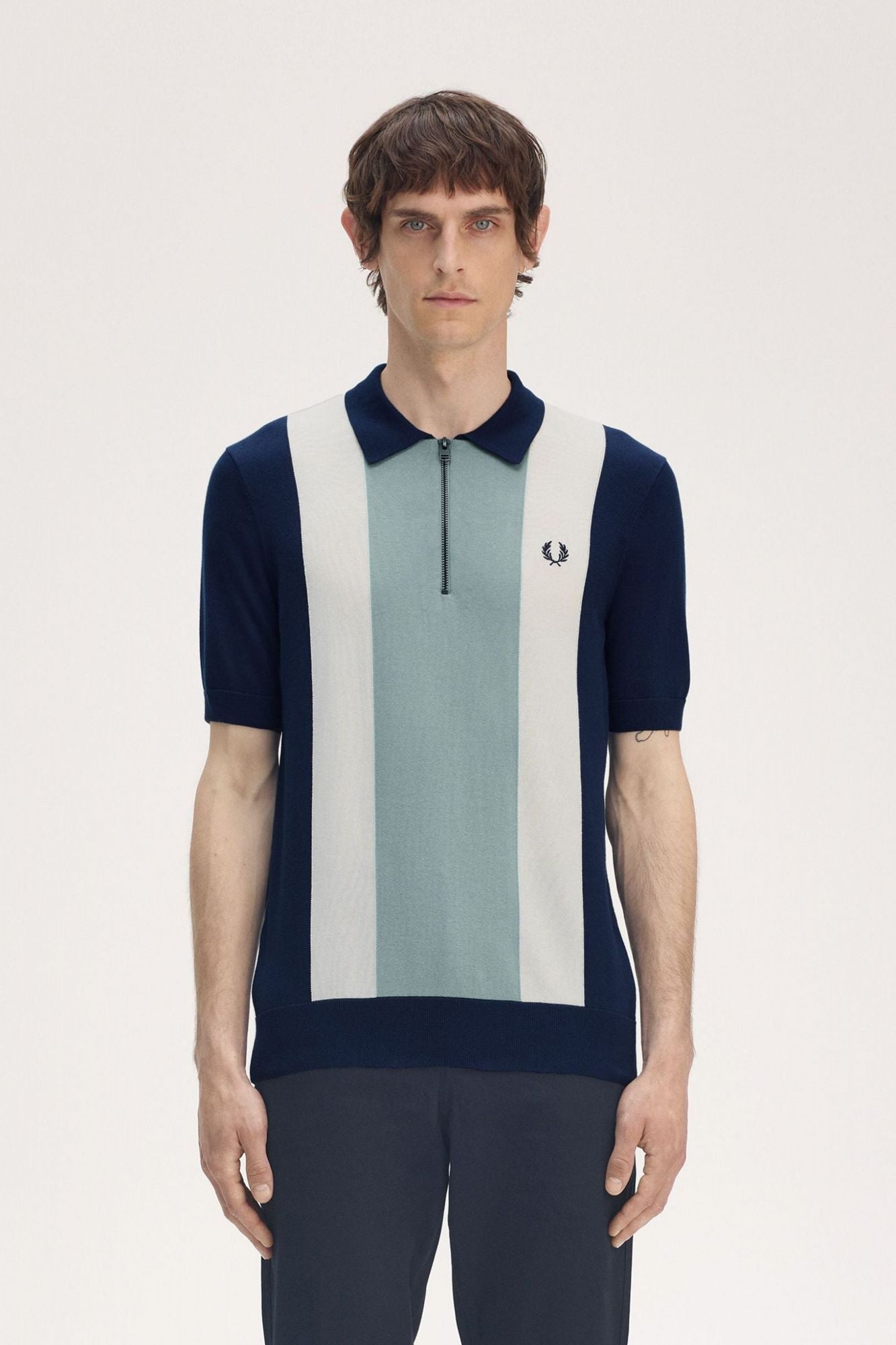 FRED PERRY VERTICAL STRIPE ZIP NECK SH en color AZUL (1)