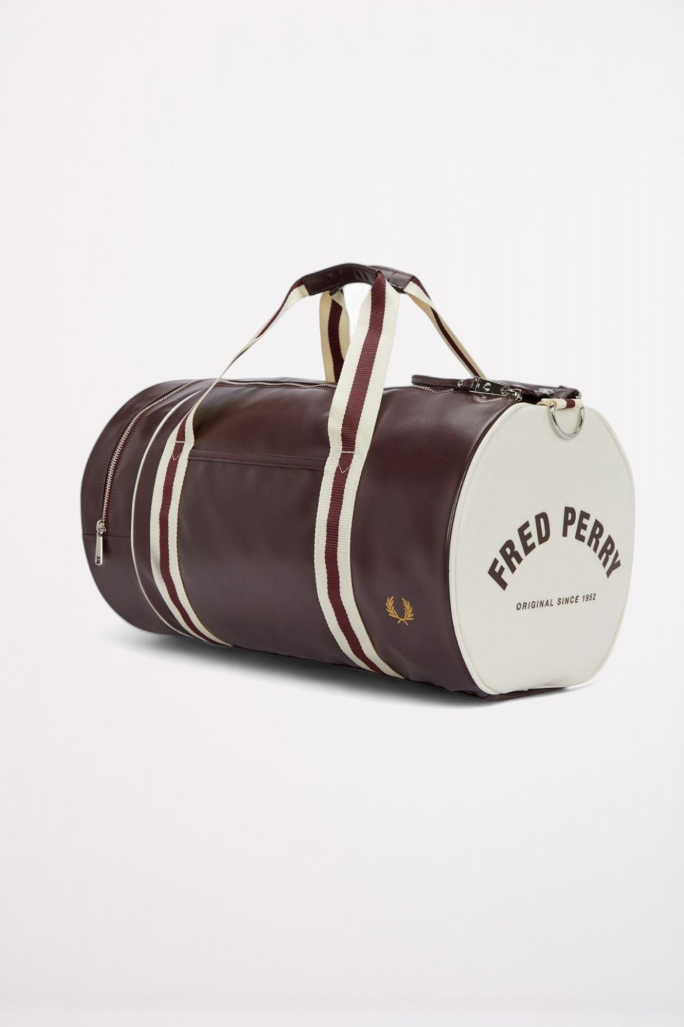 FRED PERRY CLASSIC BARREL BAG en color BURDEOS (2)