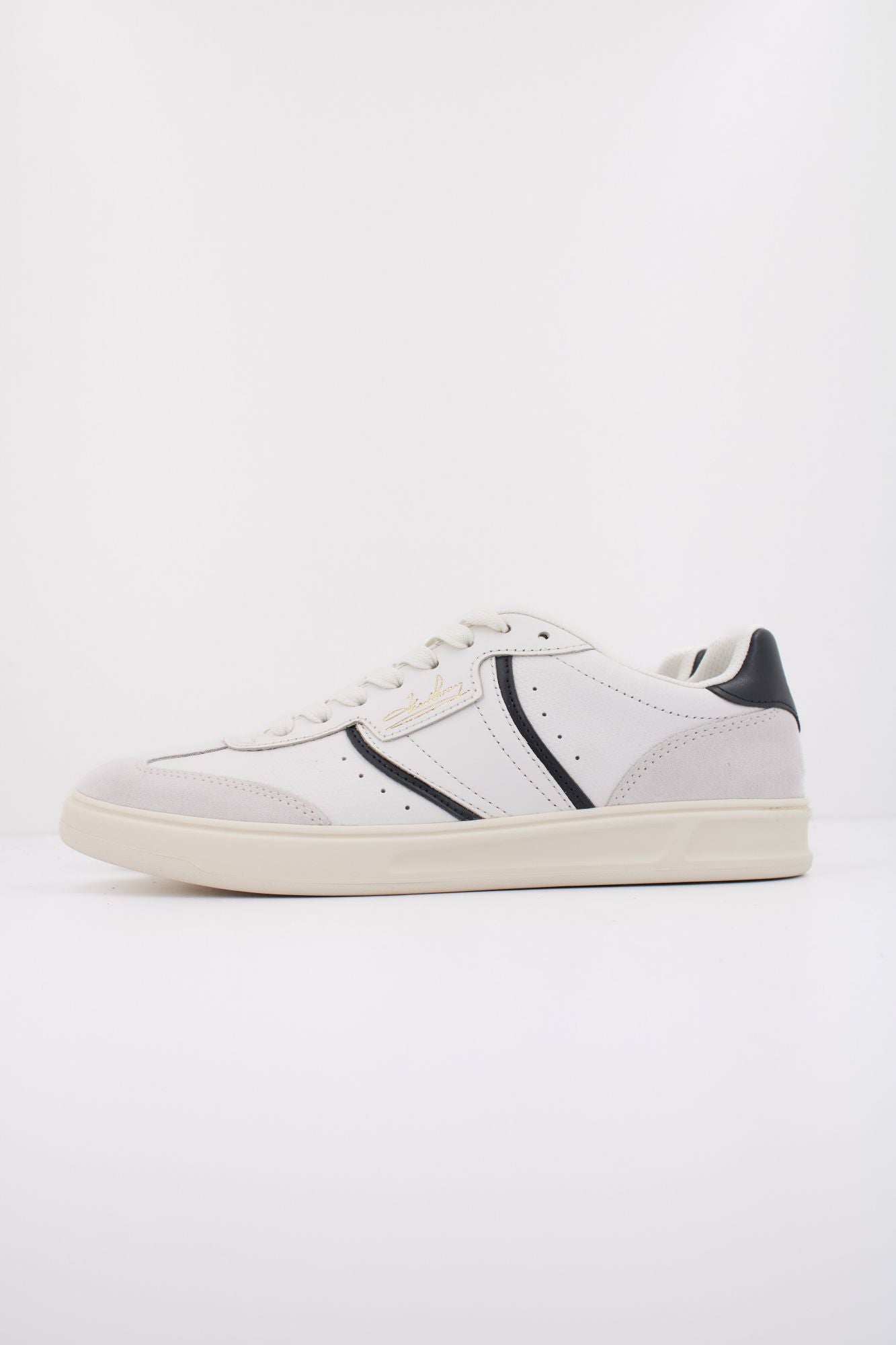FRED PERRY B4 EMBOSSED LEATHER en color BLANCO (1)