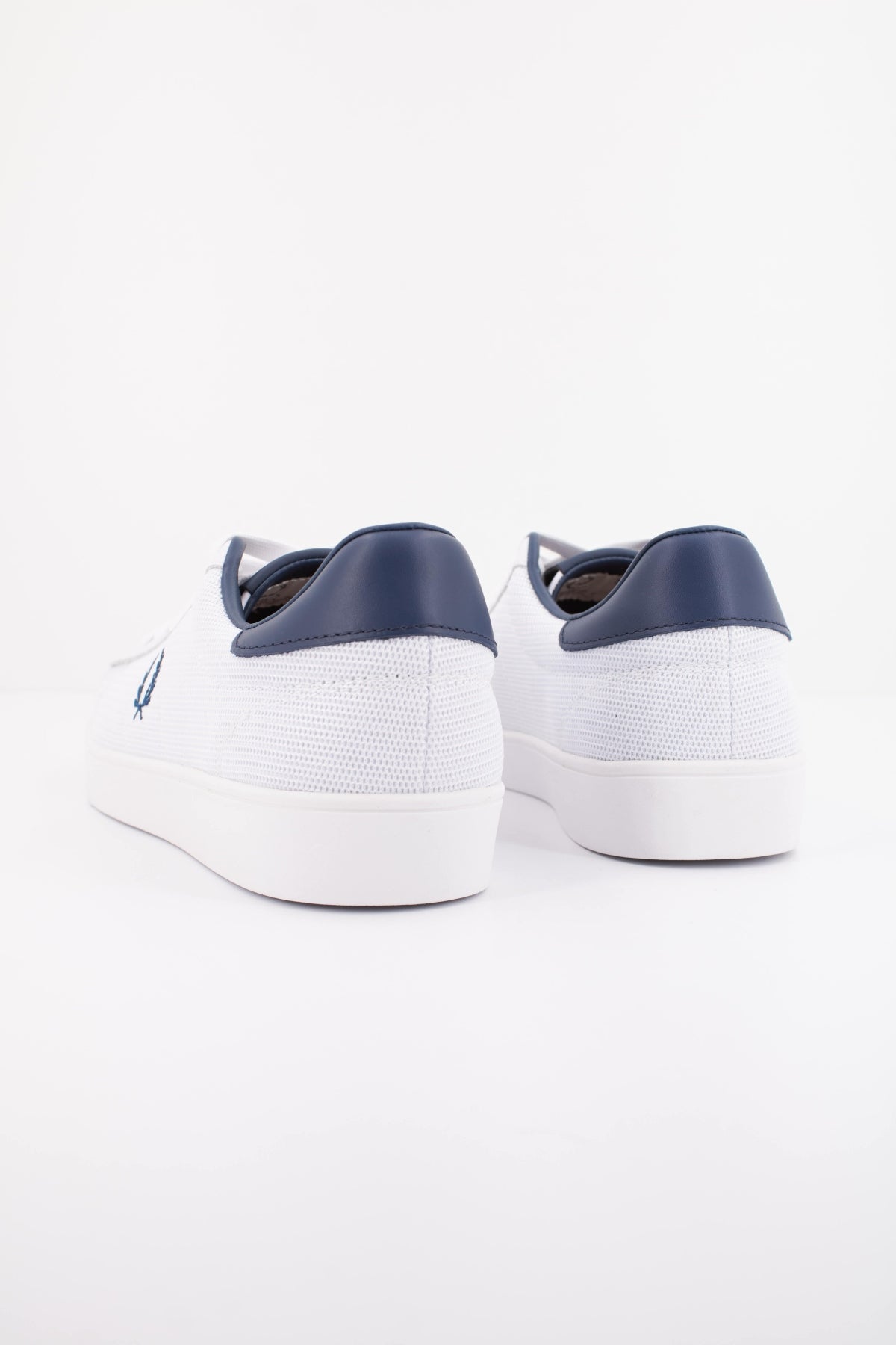 FRED PERRY SPENCER MESH LEATHER B9308 en color BLANCO (4)