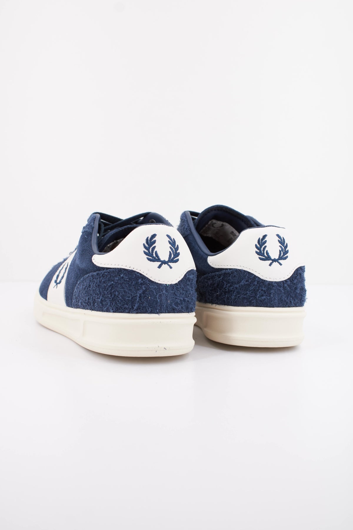 FRED PERRY B4 SUEDE LEATHER B9315 en color AZUL (4)
