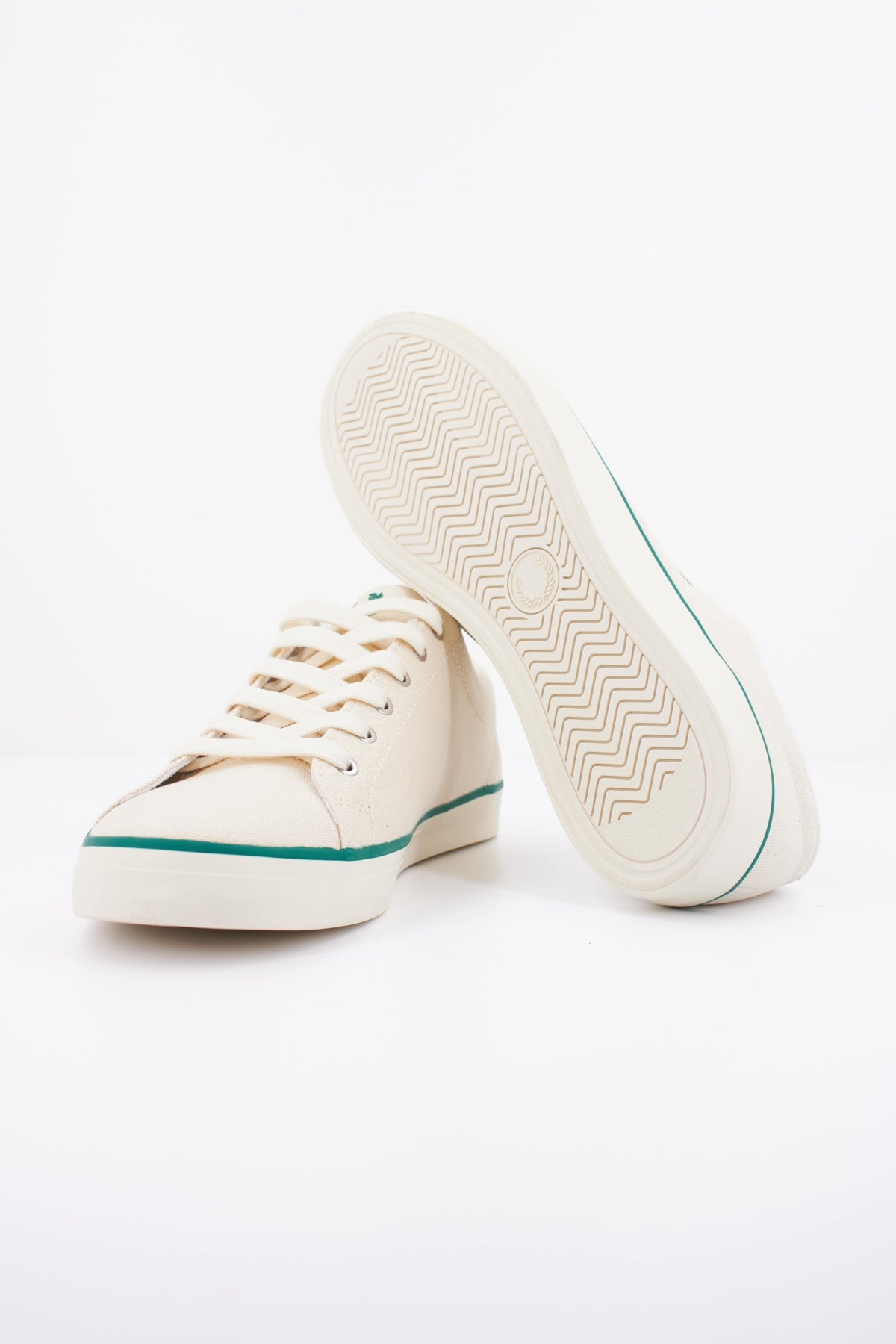 FRED PERRY BASELINE CANVAS en color BEIS (5)