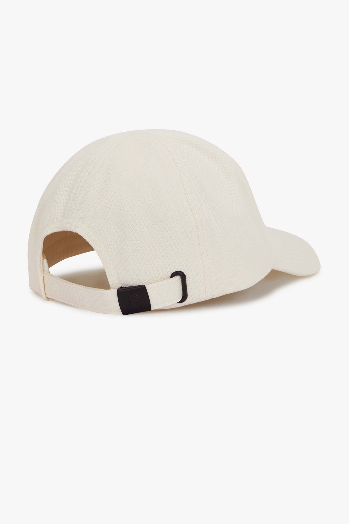 FRED PERRY PIQUE CLASSIC CAP HW2295FP en color BLANCO (2)