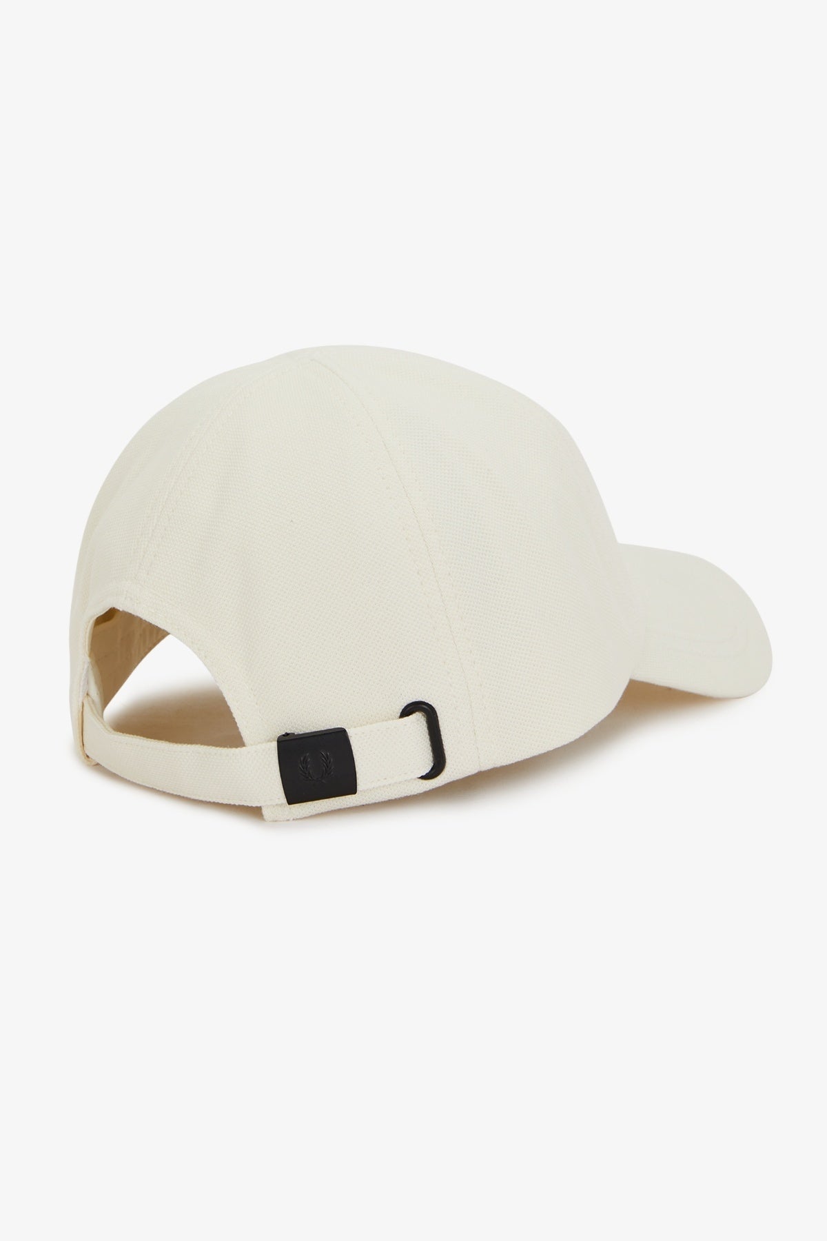 FRED PERRY HW2295FP PIQUE CLASSIC CAP en color BLANCO (3)