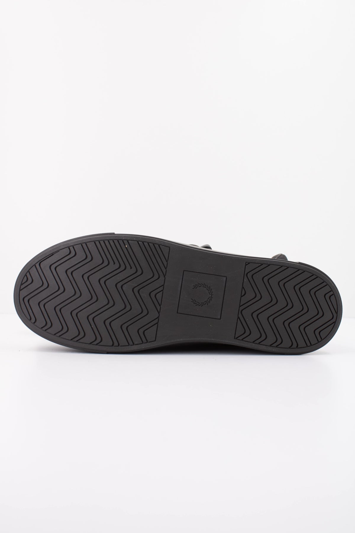 FRED PERRY B71 NUBUCK en color GRIS (5)