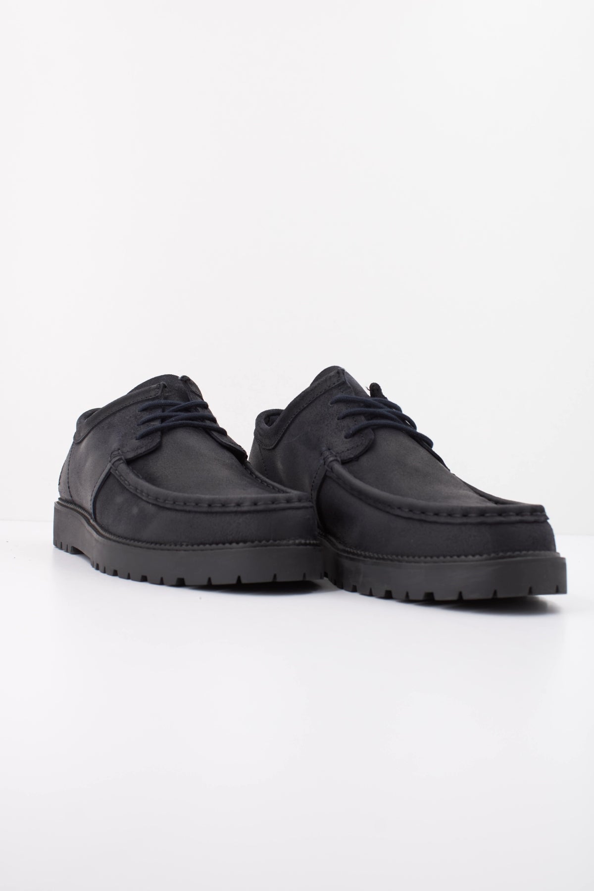 FRED PERRY KENNEY LOW WAXED en color NEGRO (2)