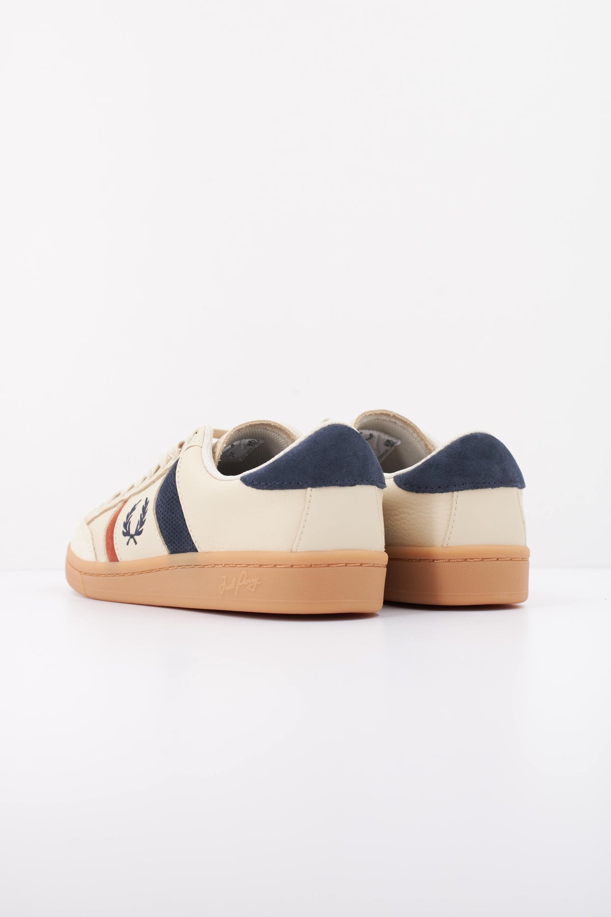 FRED PERRY B2310 ZAPATILLA B725 en color BEIS (4)
