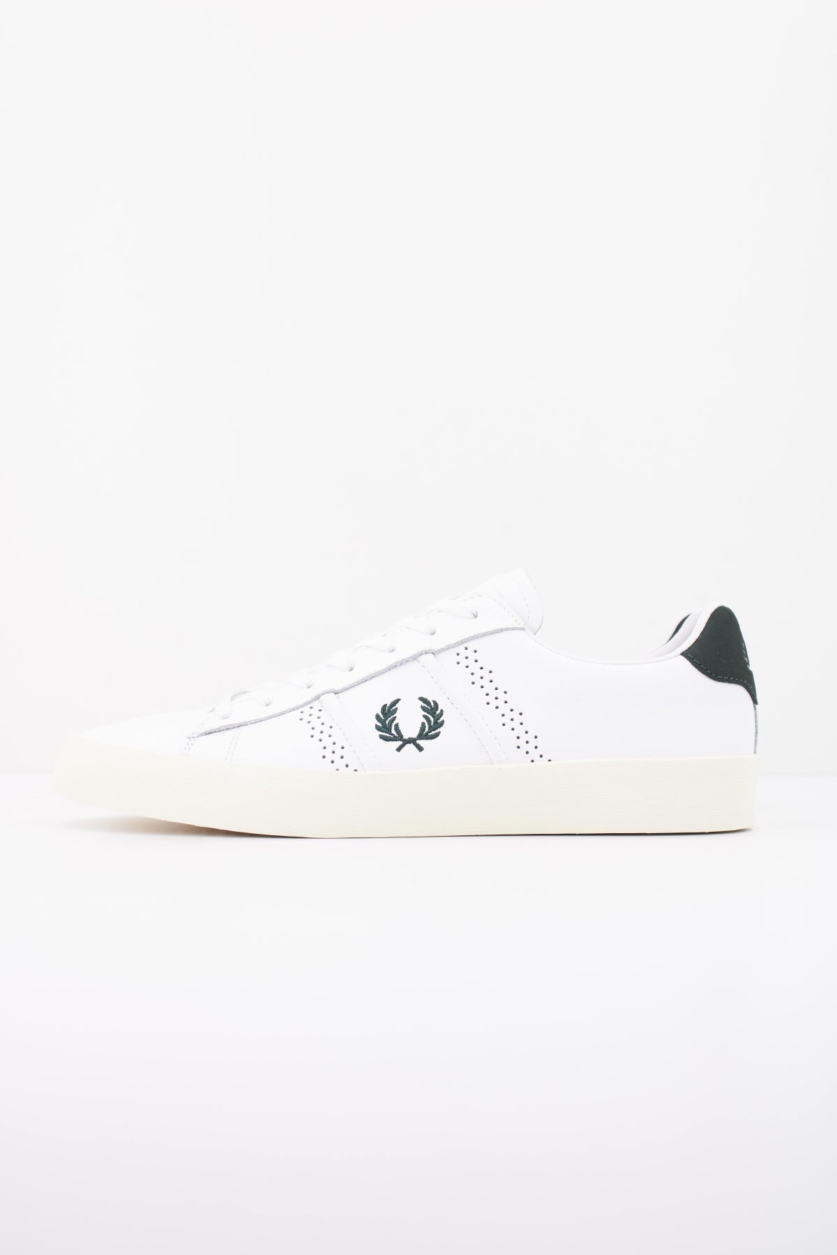 FRED PERRY B3432 en color BLANCO (1)