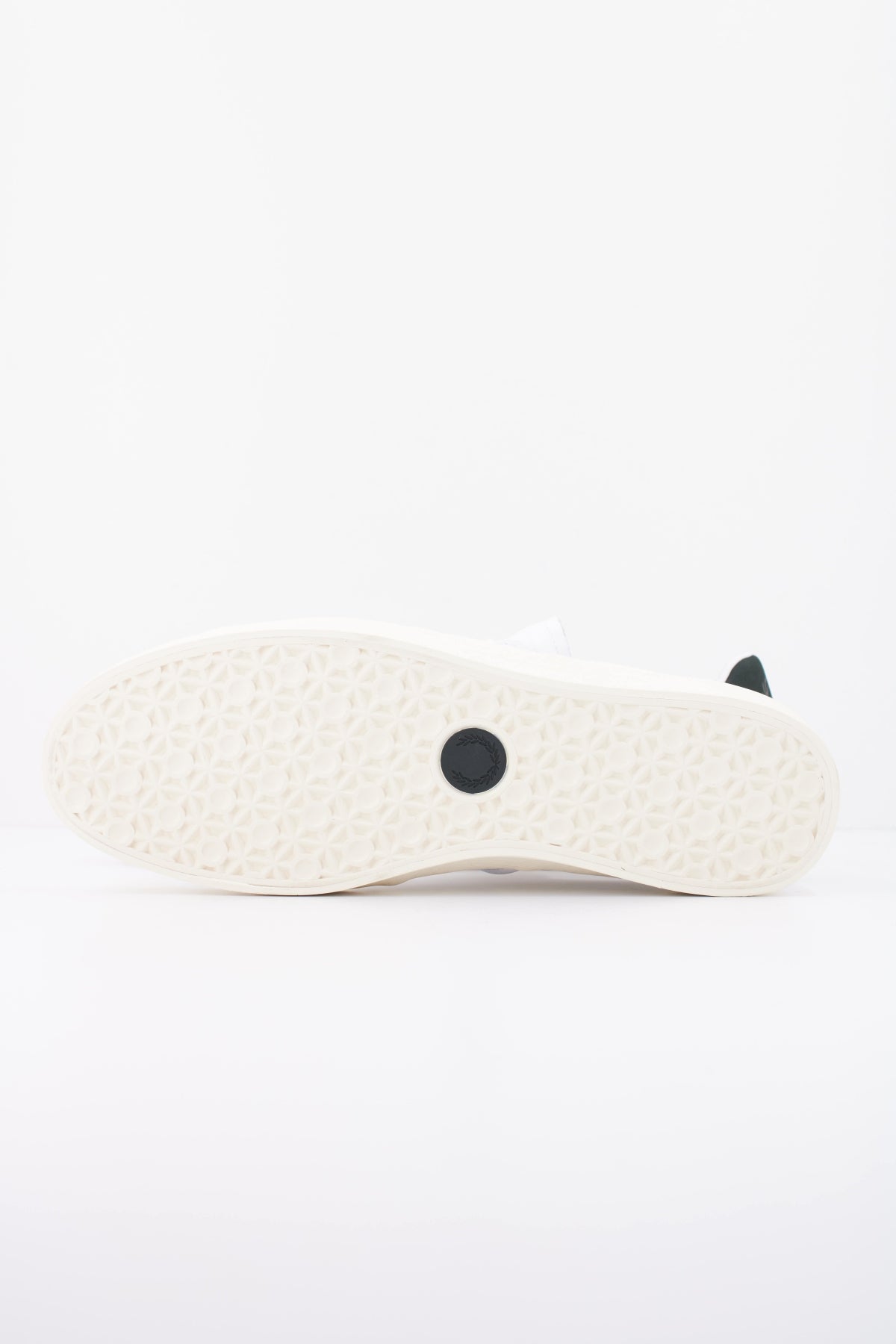 FRED PERRY B3432 en color BLANCO (5)