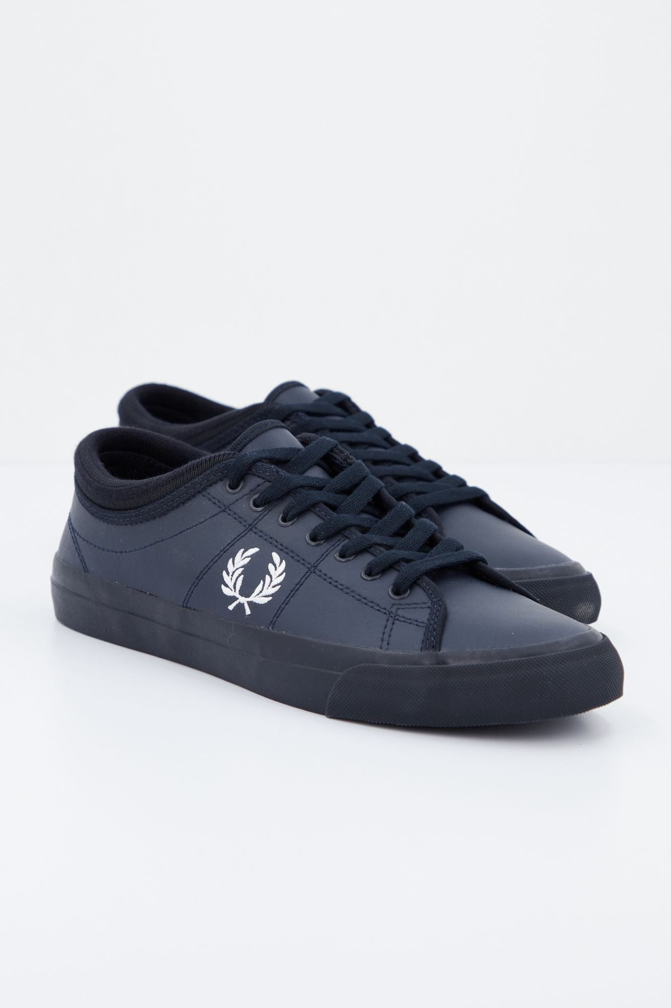 FRED PERRY KENDRICK LEATHER en color AZUL (1)
