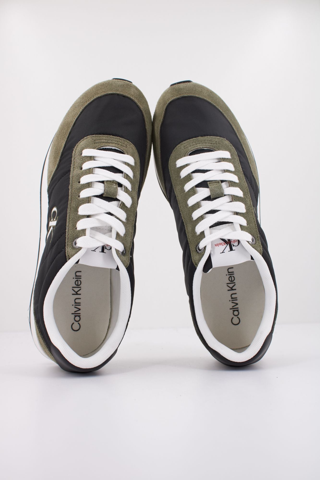 CALVIN KLEIN RETRO RUNNER ESS MIX MAT en color VERDE (3)