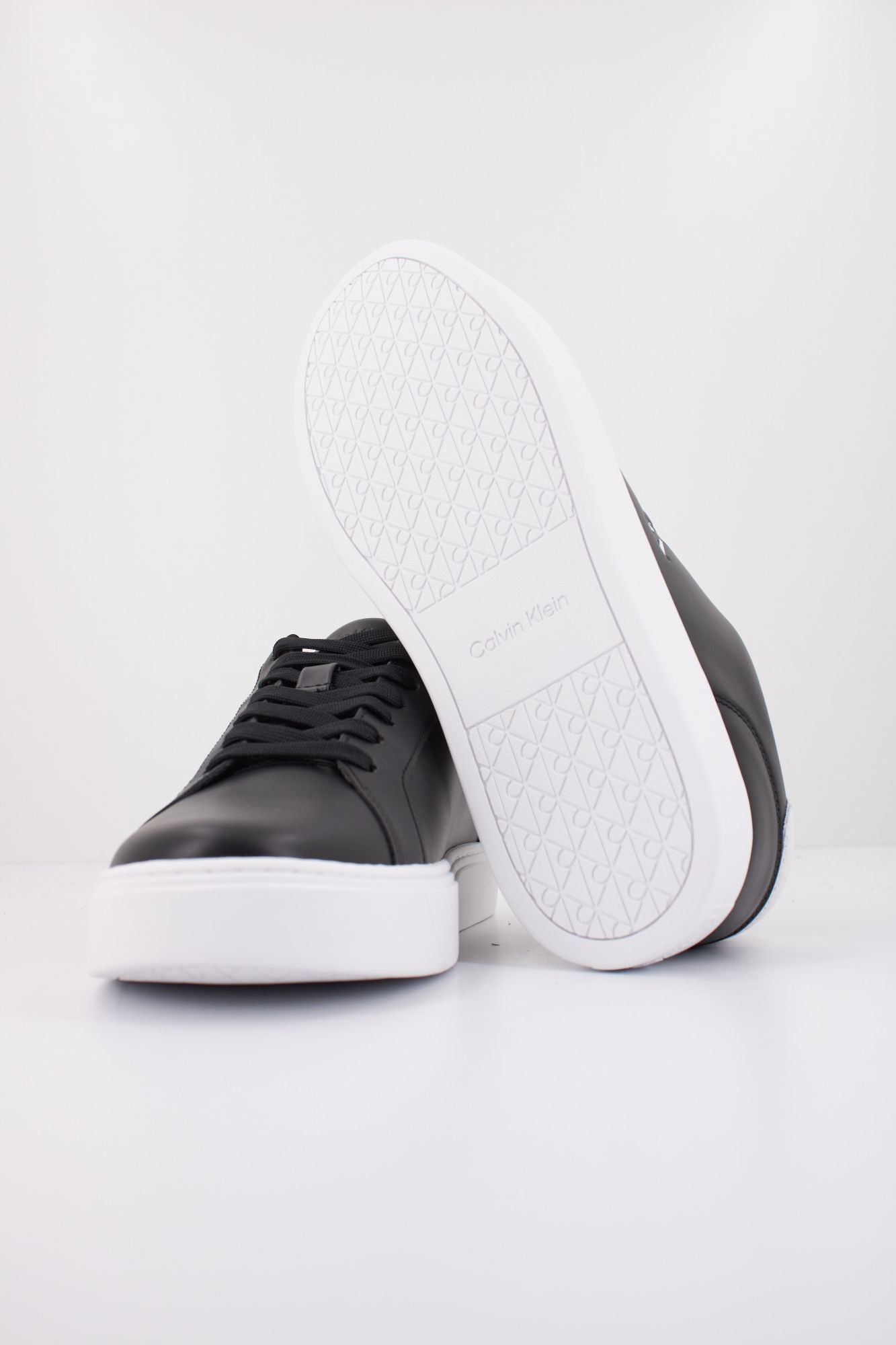 CALVIN KLEIN CLASSIC CUPSOLE LACEUP L en color NEGRO (5)