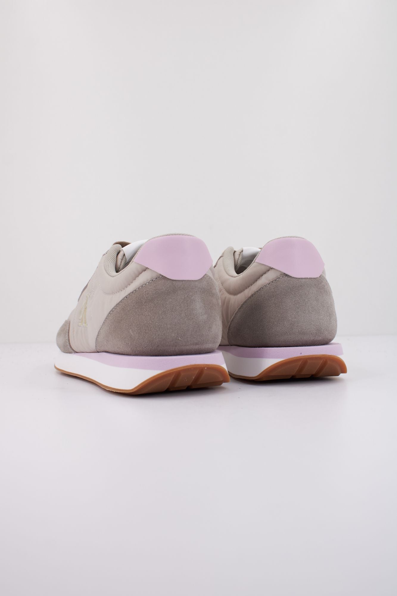 CALVIN KLEIN RETRO RUNNER LACE UP NY en color BEIS (4)