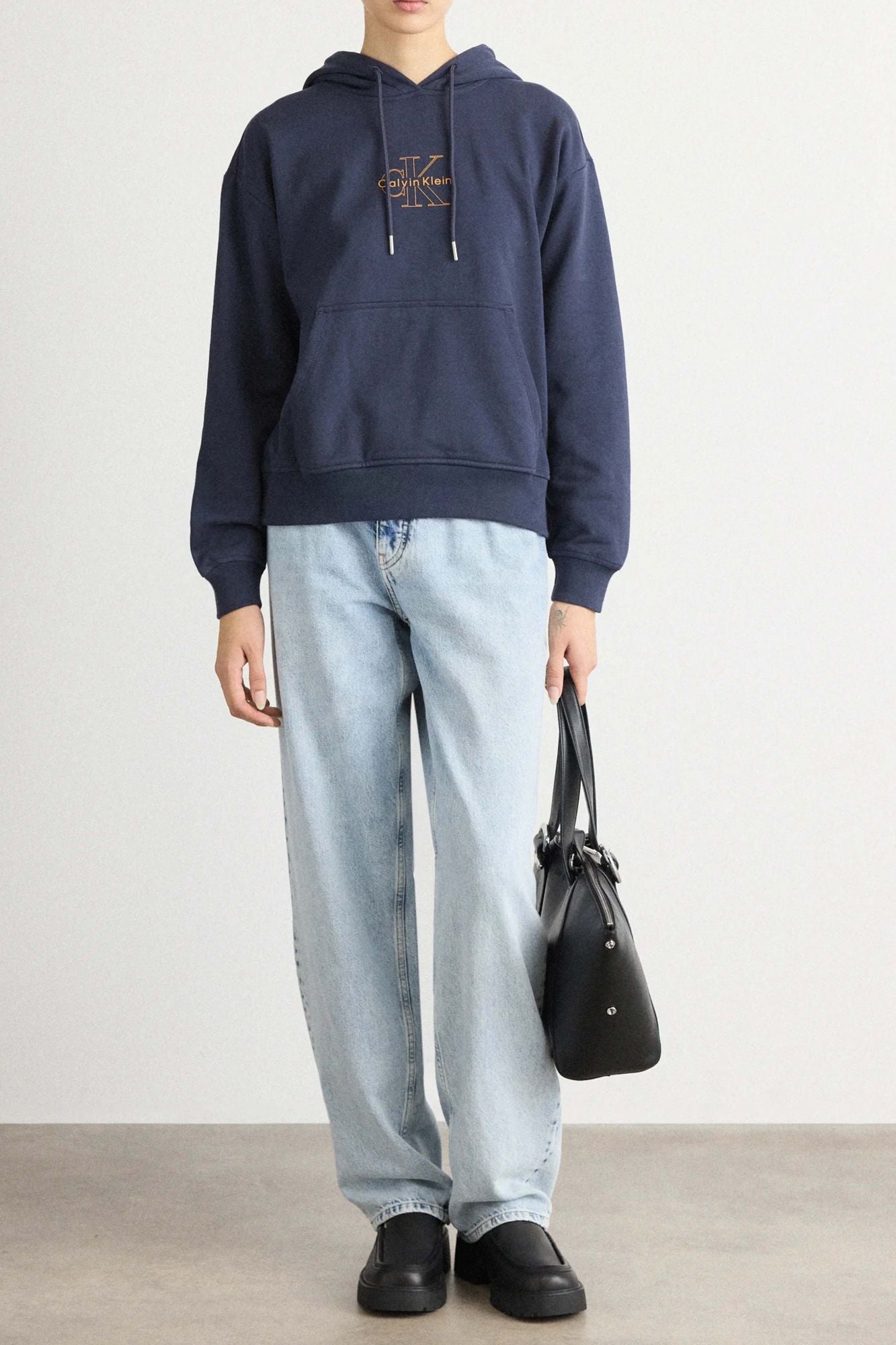 CALVIN KLEIN MONOGRAM GRAPHIC SWEATSHIRT en color AZUL (4)