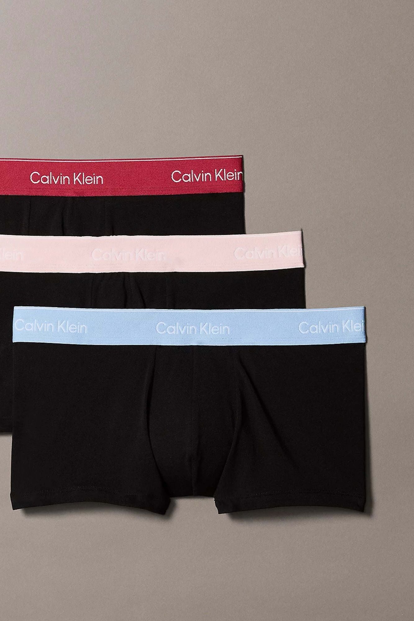 CALVIN KLEIN LOW RISE TRUNK 3PK en color NEGRO (2)