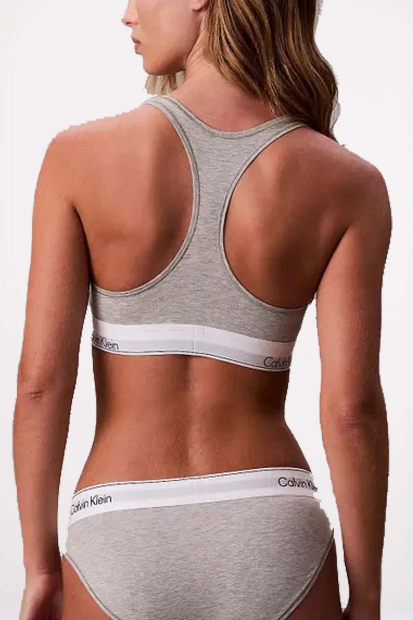 CALVIN KLEIN UNLINED BRALETTE en color GRIS (3)