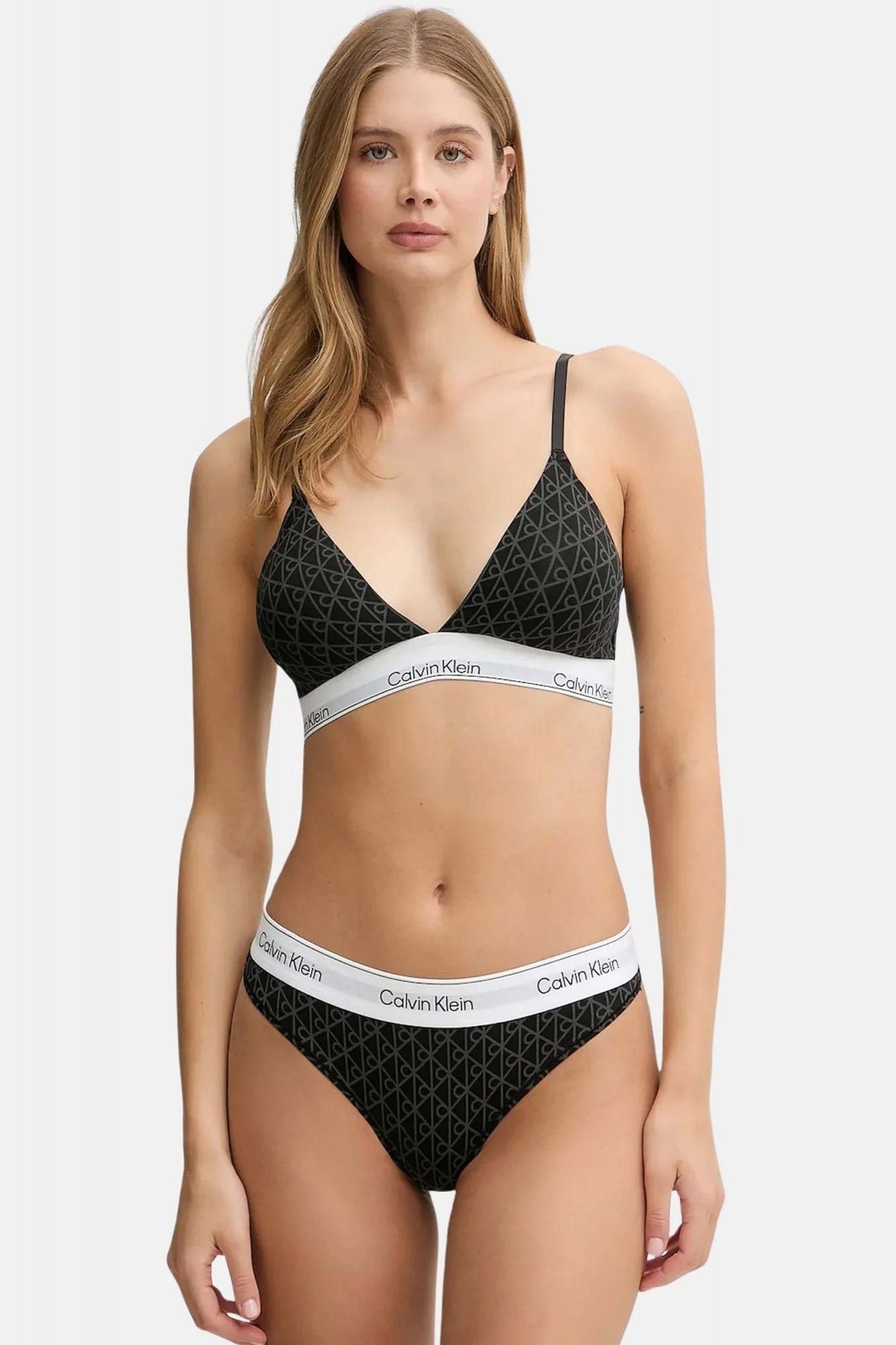 CALVIN KLEIN THONG en color NEGRO (1)
