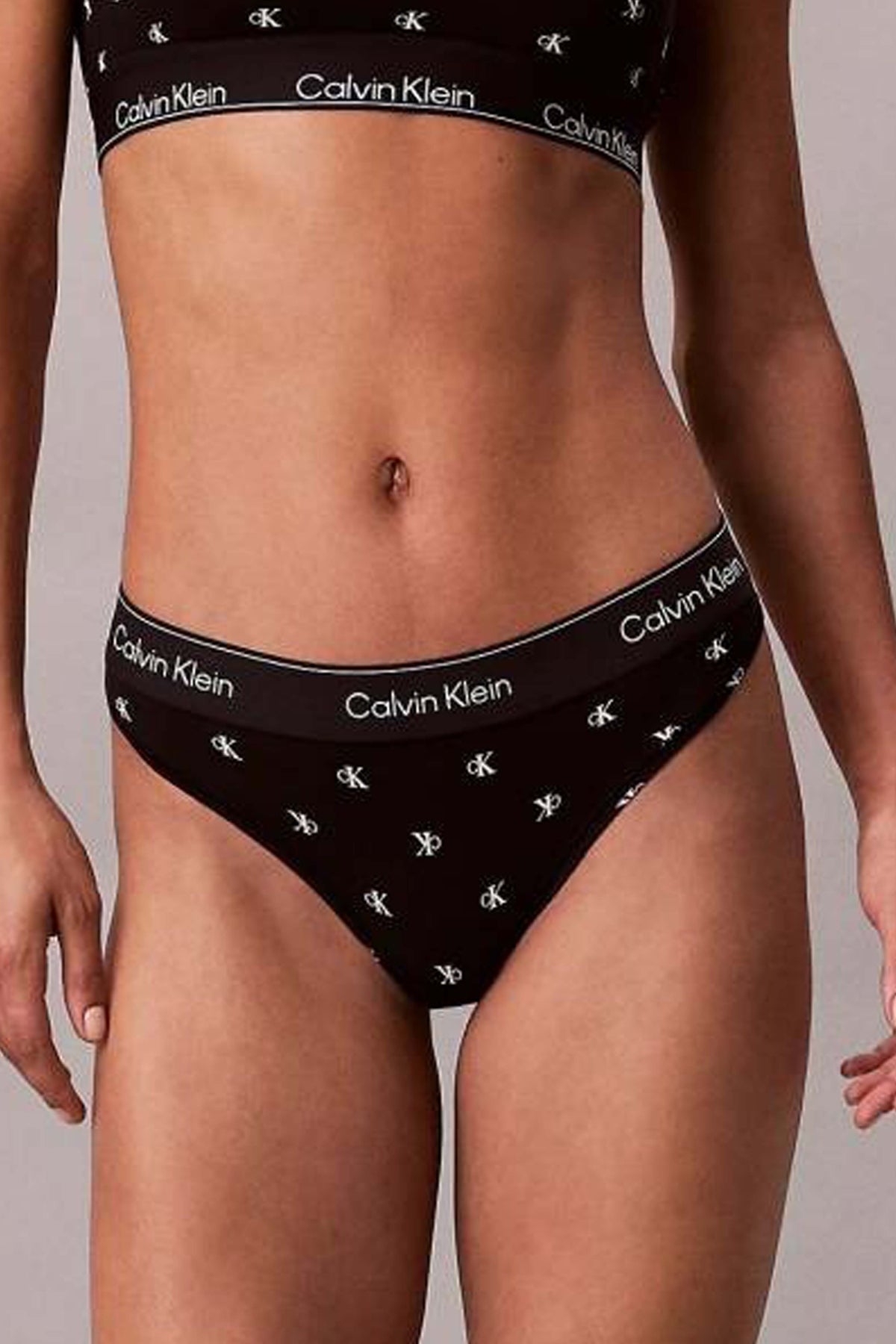 CALVIN KLEIN LV00QF8518 en color NEGRO (3)