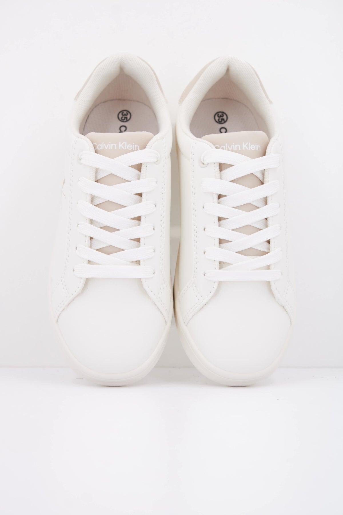 CALVIN KLEIN LOW CUT LACE UP en color BEIS (3)
